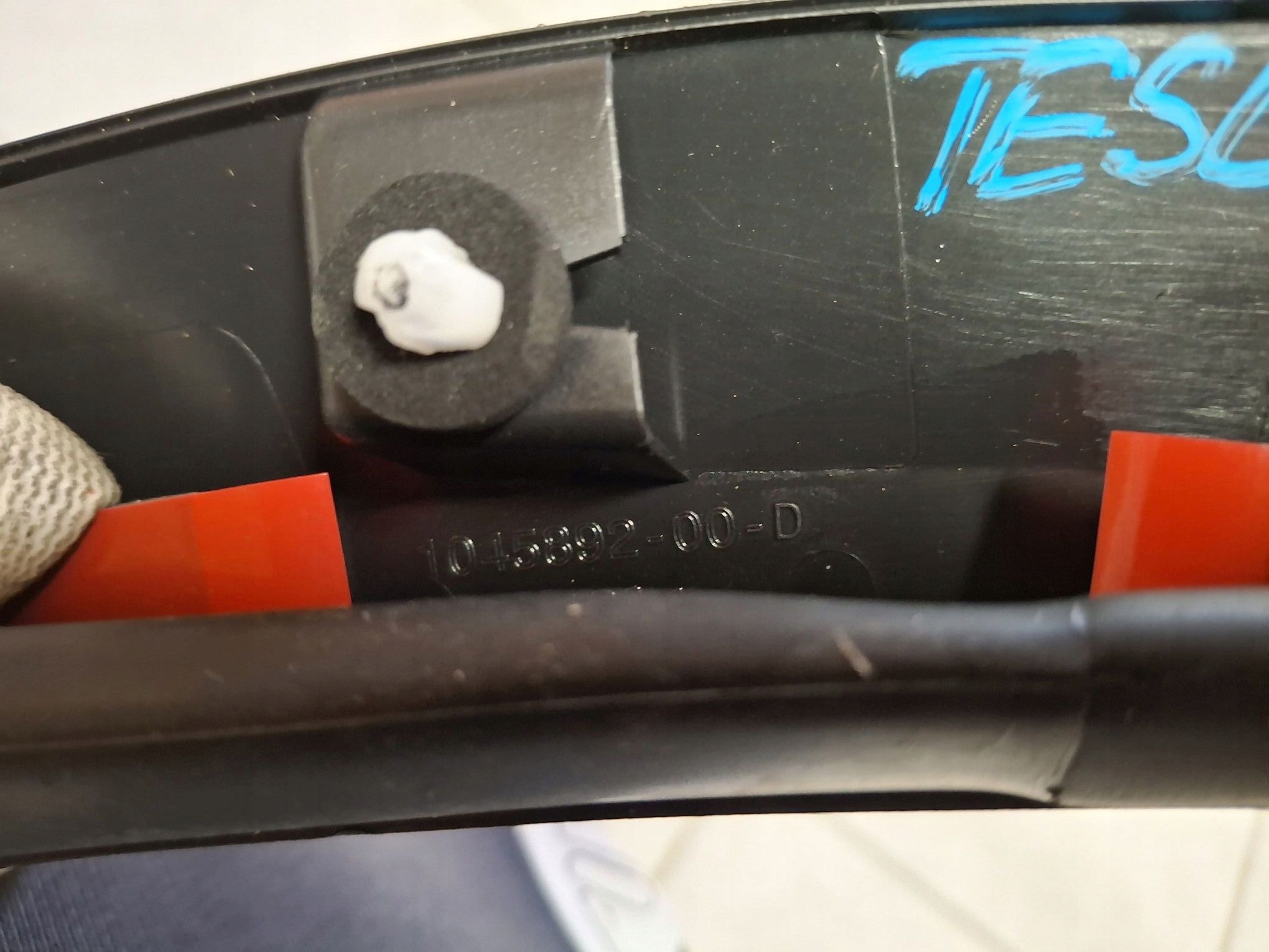 cap for door rear. left TESLA MODEL X 2015R->