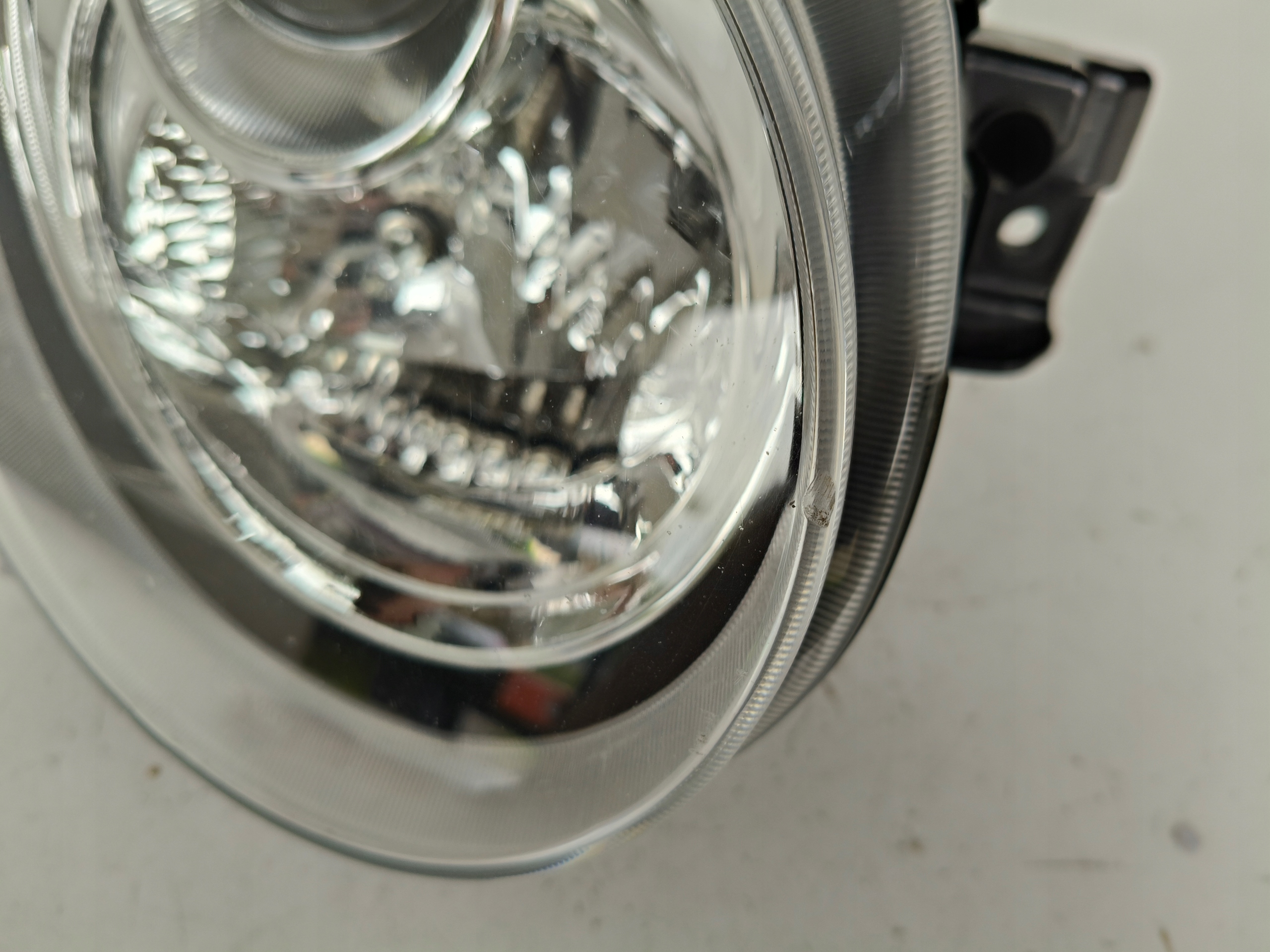 light right REFLEKTOR NISSAN JUKE 10- lens