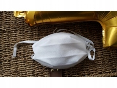 MASKA NA TWARZ MASECZKA OCHRONNA POLSKA 50 SZTUK Model IN