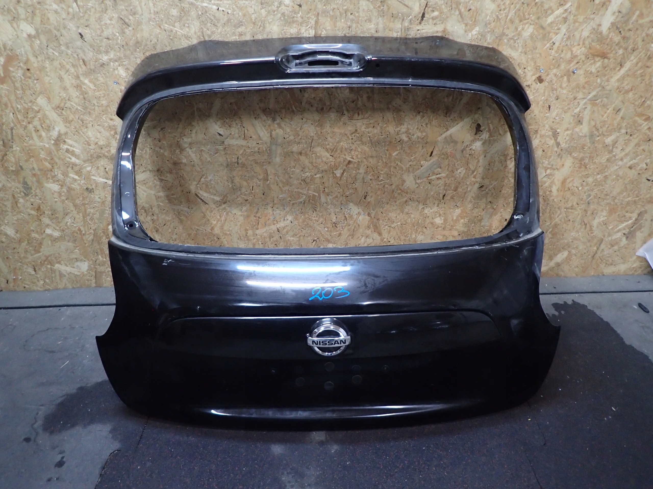 BOOT DOOR NISSAN JUKE