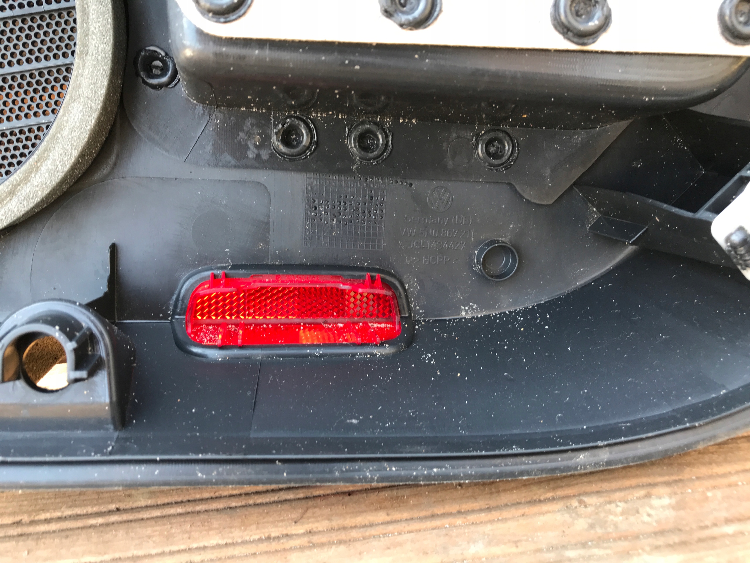 side door left rear part VW TIGUAN 5N0867211