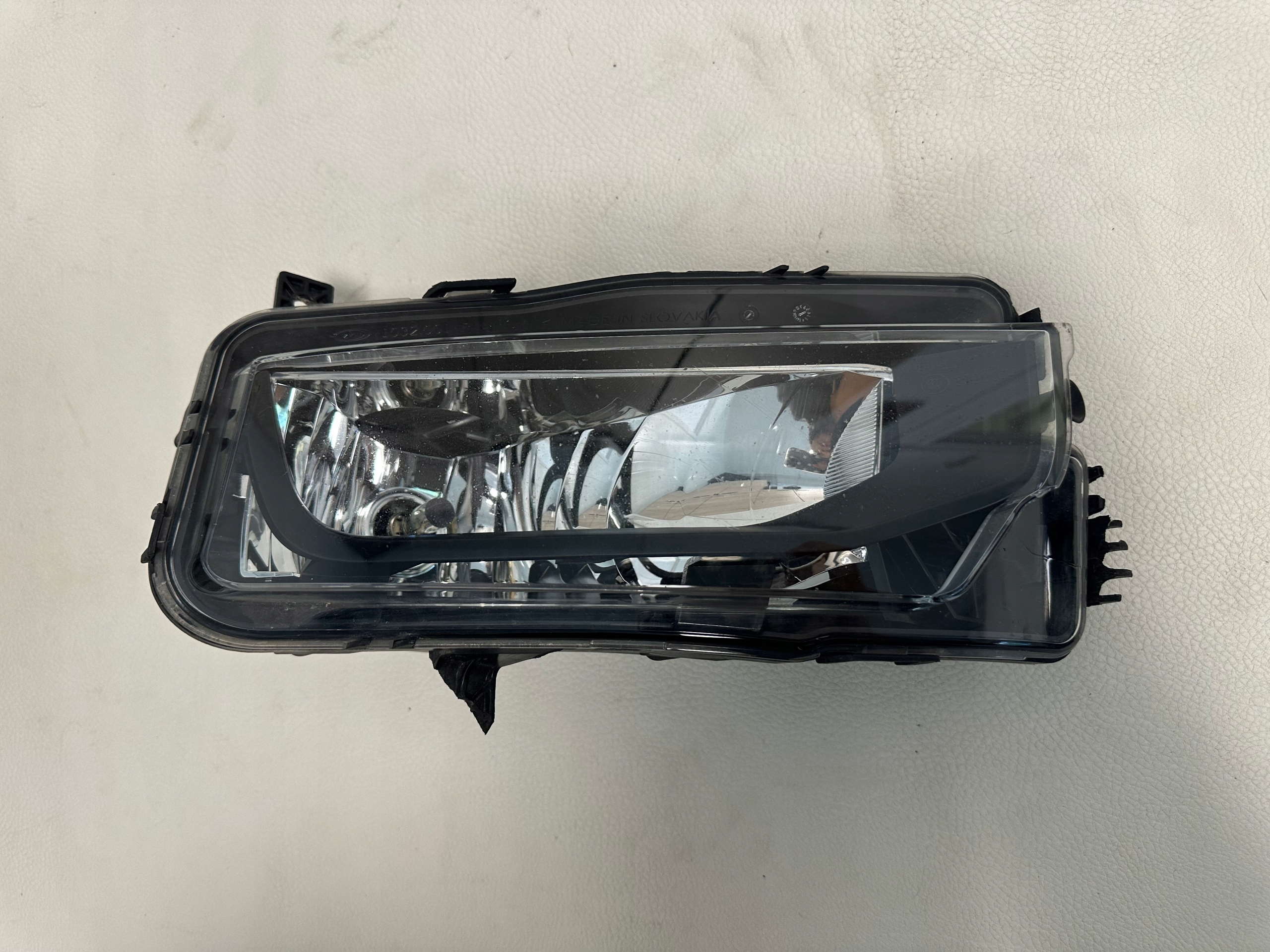 Volkswagen Transporter fog light right 7E0941662B
