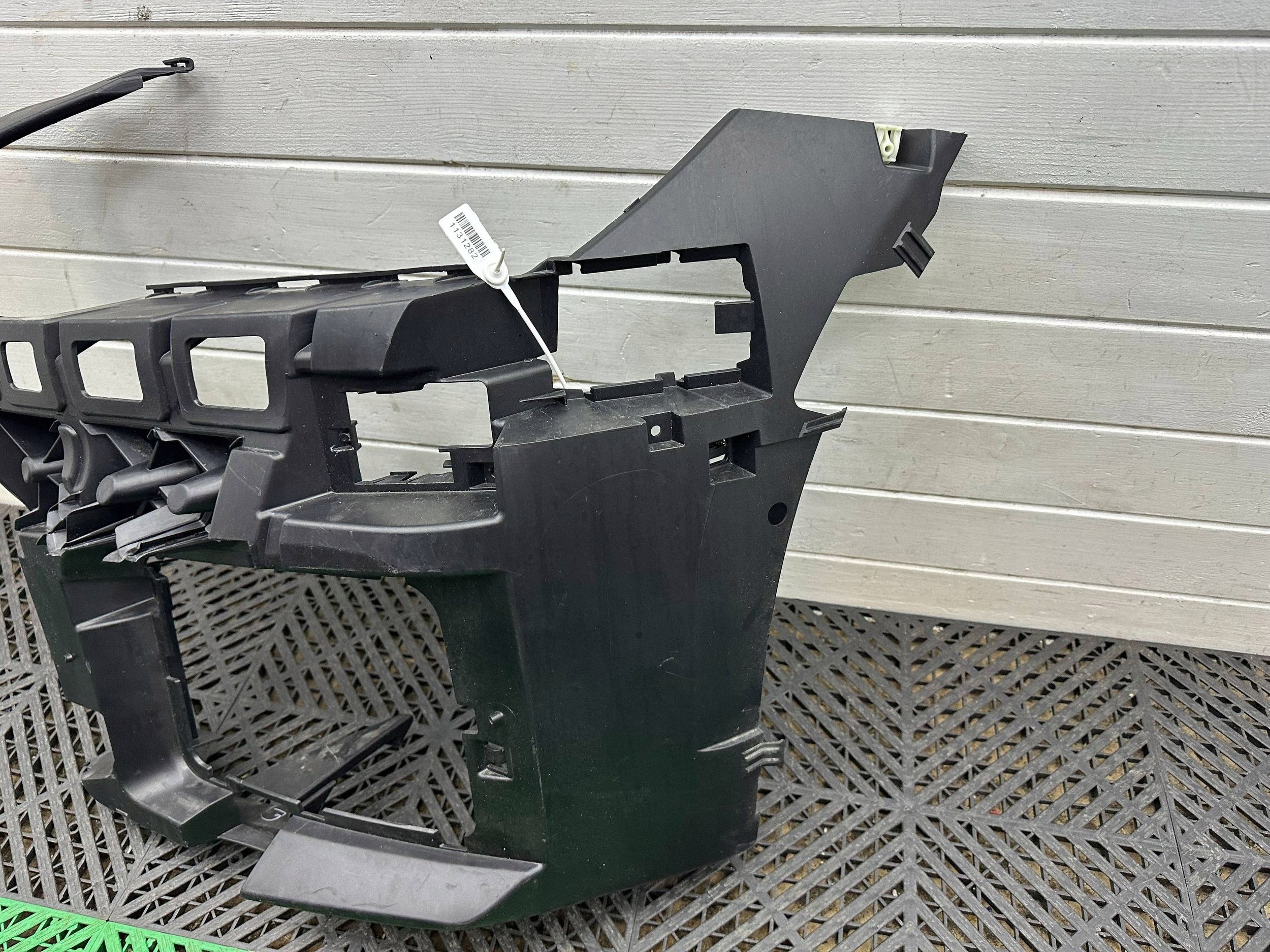 bumper bracket of the front front side left BMW M2 G87 8081255