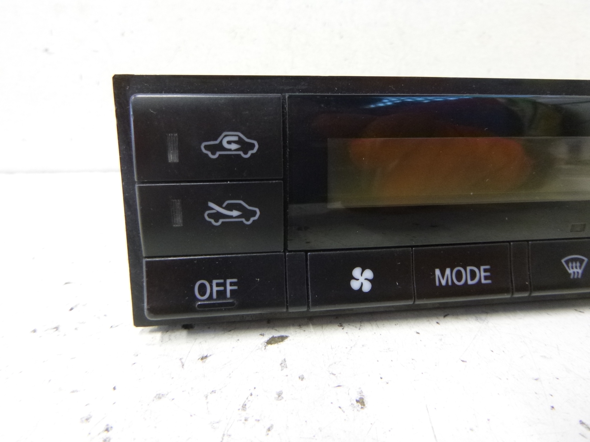 Unite commande clima Bouches buses Nissan X Trail 2.2 TD 2003r. 27500 8H802