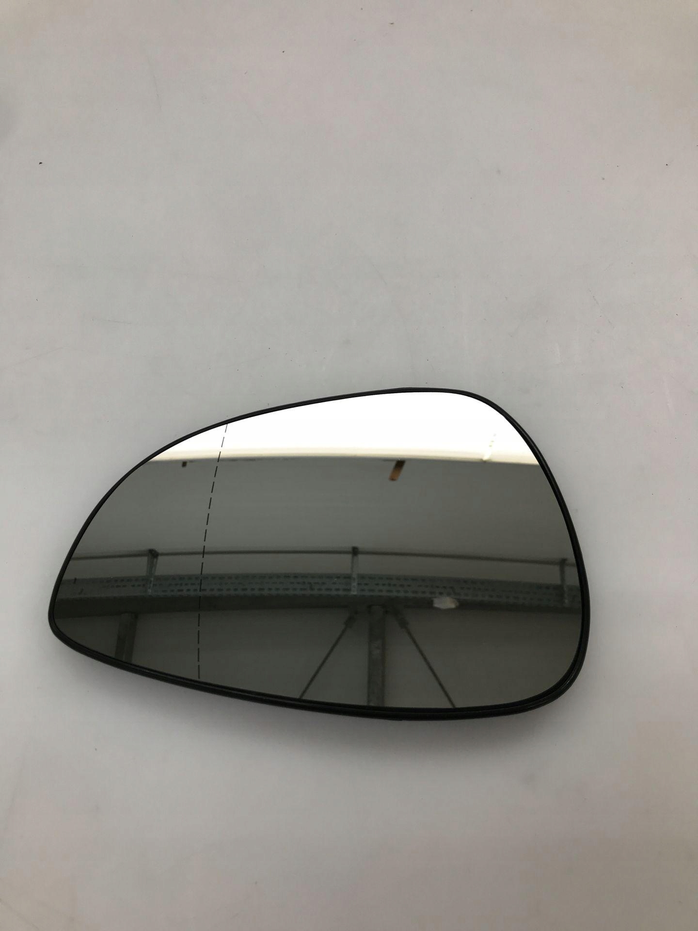 SZKŁO LUSTRZANE SZKŁO LUSTERKA ZEWNĘTRZNEGO, PODGRZEWANE, PRAWE Typ samochodu Samochody osobowe