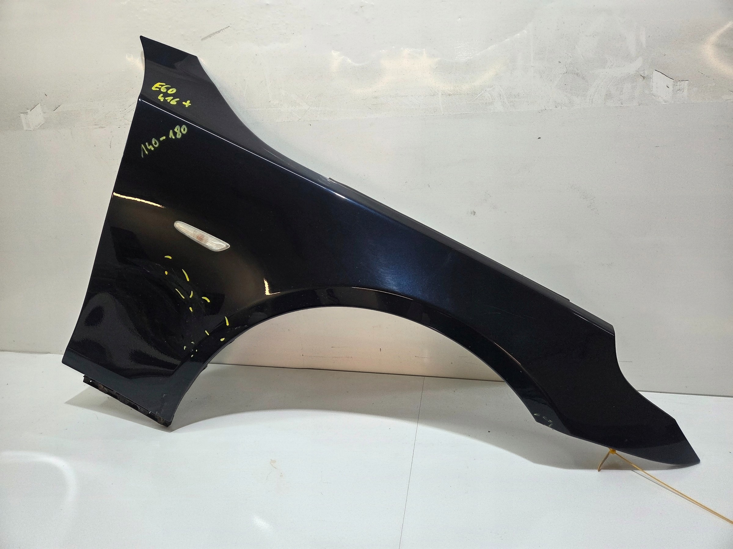 fender right front front BMW E60 E61 CARBONSCHWARZ