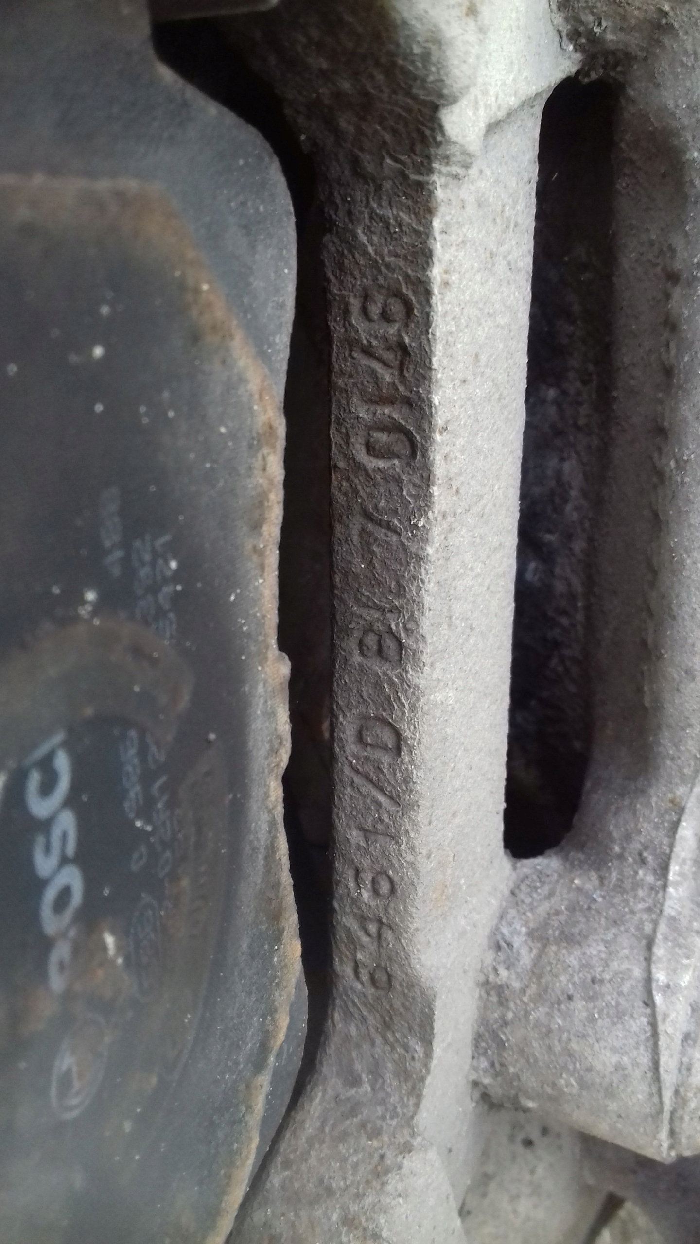 поворотный кулак, цапфа зад Audi A6 C7 4g0616031ad