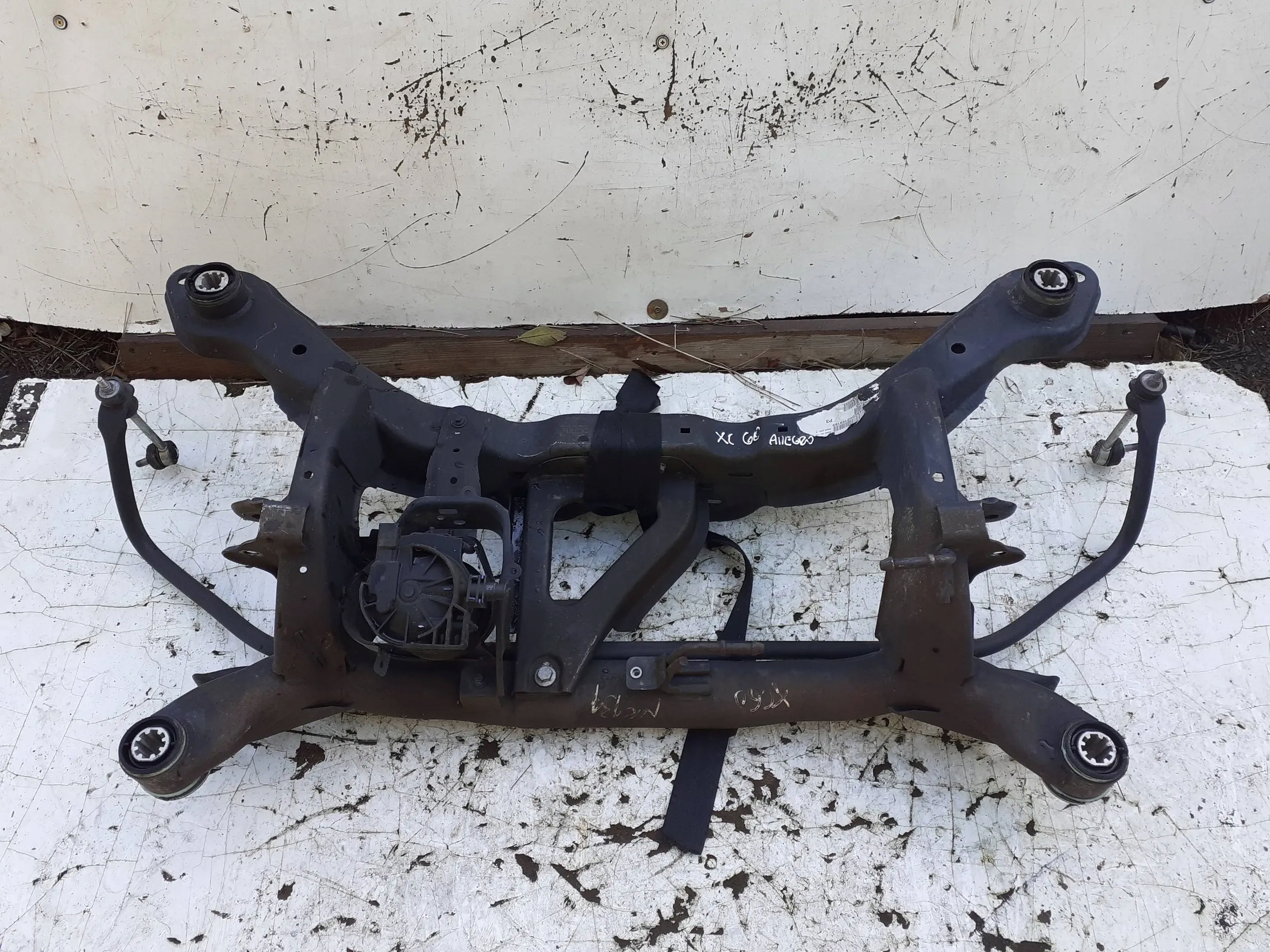 Wózek sanki kołyska tył Volvo XC60 08-