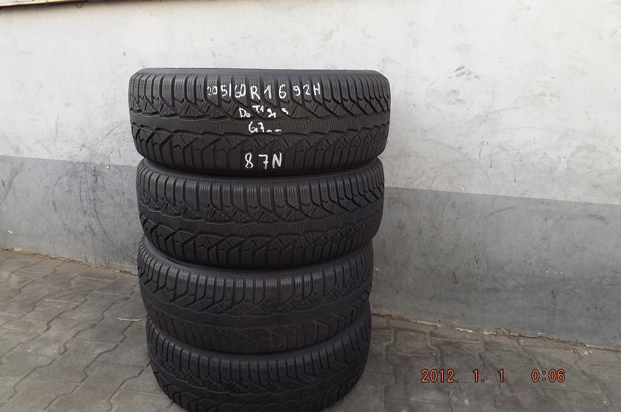 [87N] 4XZIMA 205/60R16 92H KLEBER KRISALP HP2 & Marka Kleber