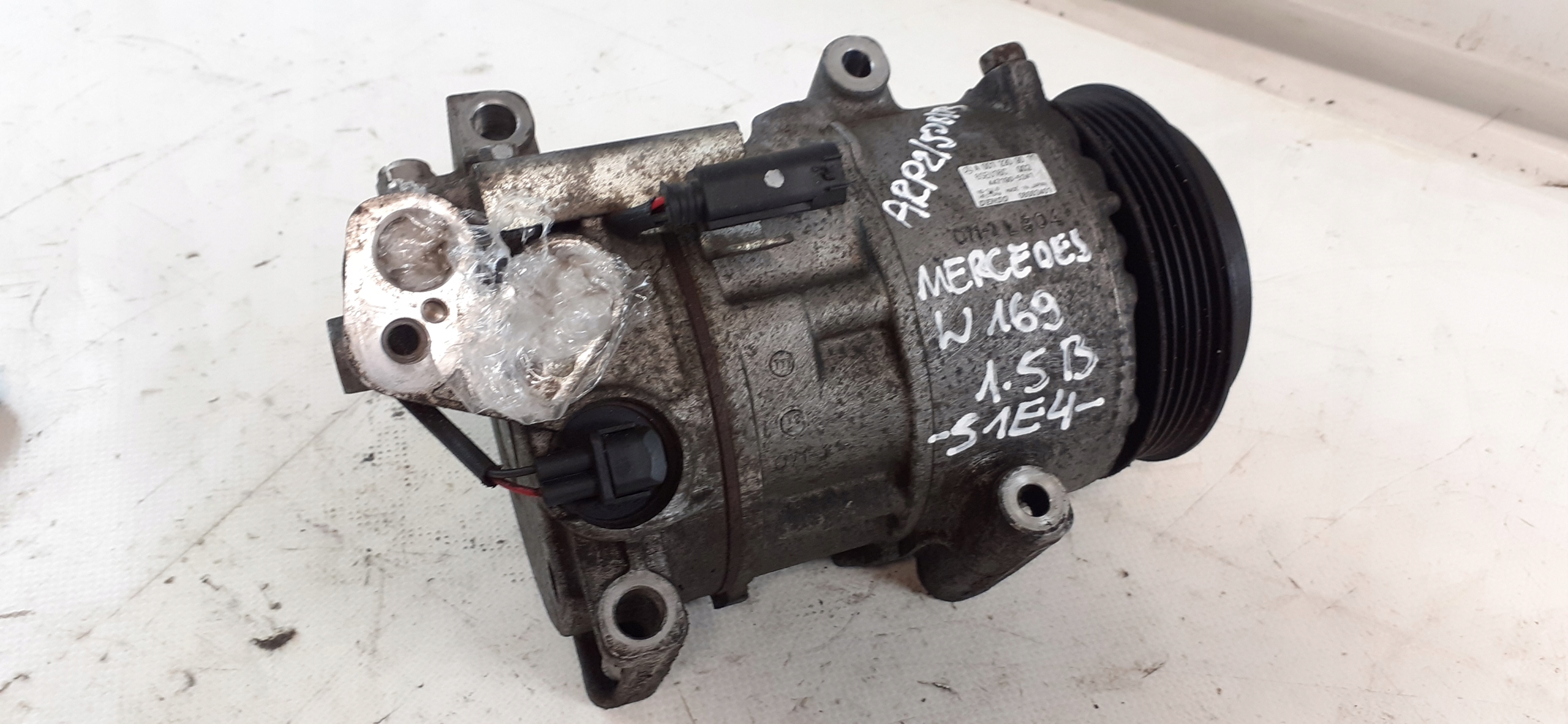 compressor of the air conditioning MERCEDES W169 1.5B