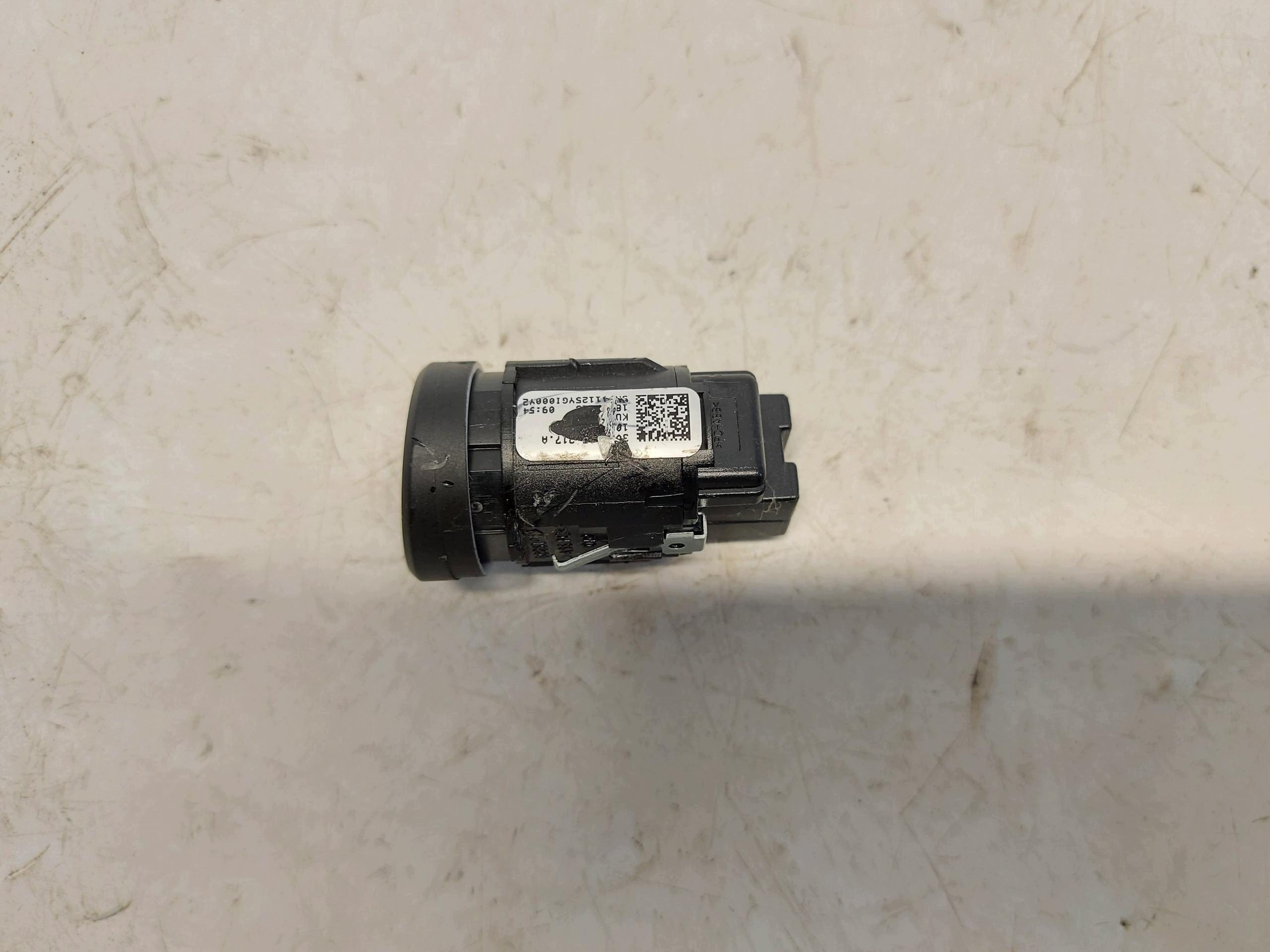 Skoda Elroq 5LJ iV85 , SUV 5D 2025r switch START-STOP 3V0905217A