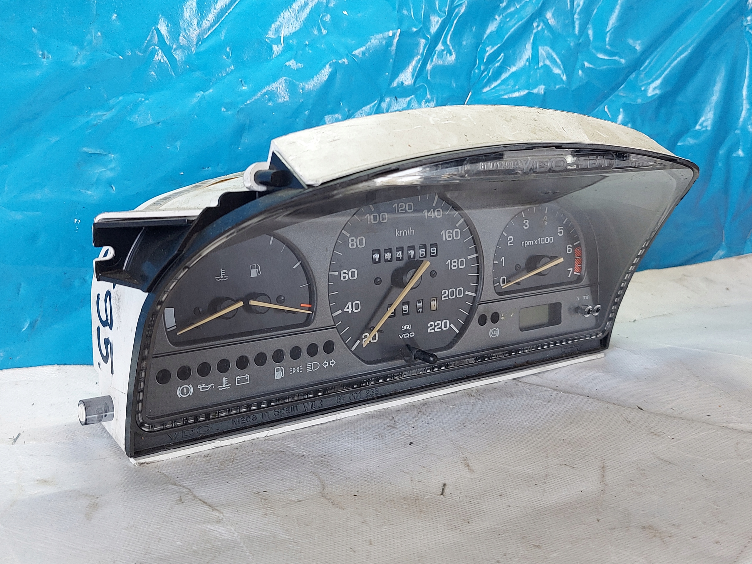 dials clock TOLEDO and 1.6 B 1L0919033BM
