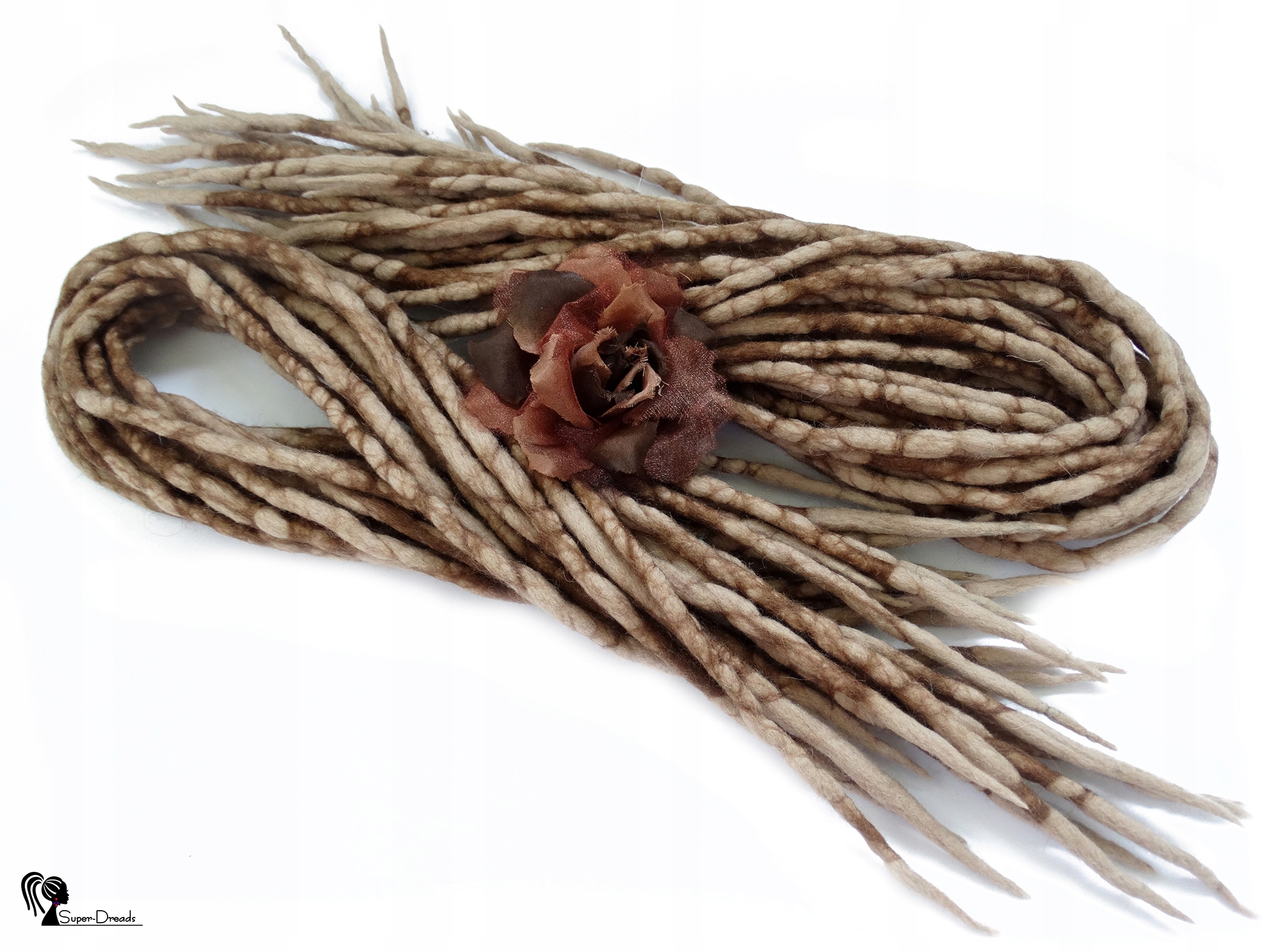 Dredloky vlněné, béžové blond hnědé, Santalové Dřevo, 10 kusů