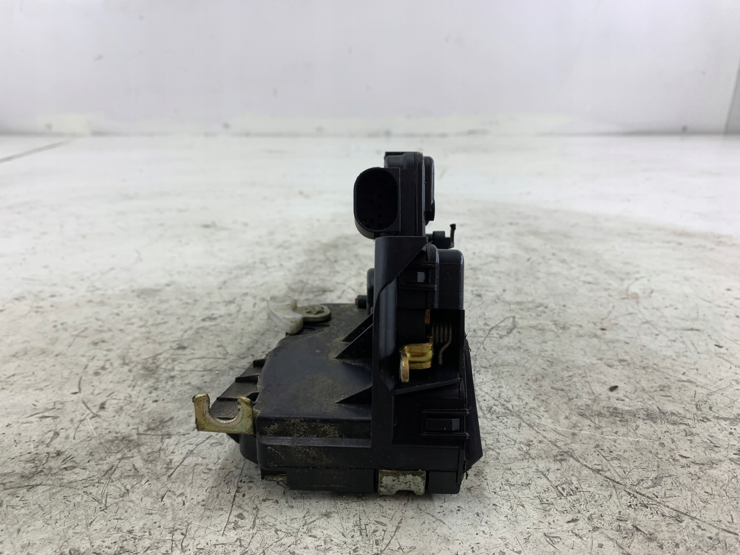 BMW E46 lock door right front 244BTR