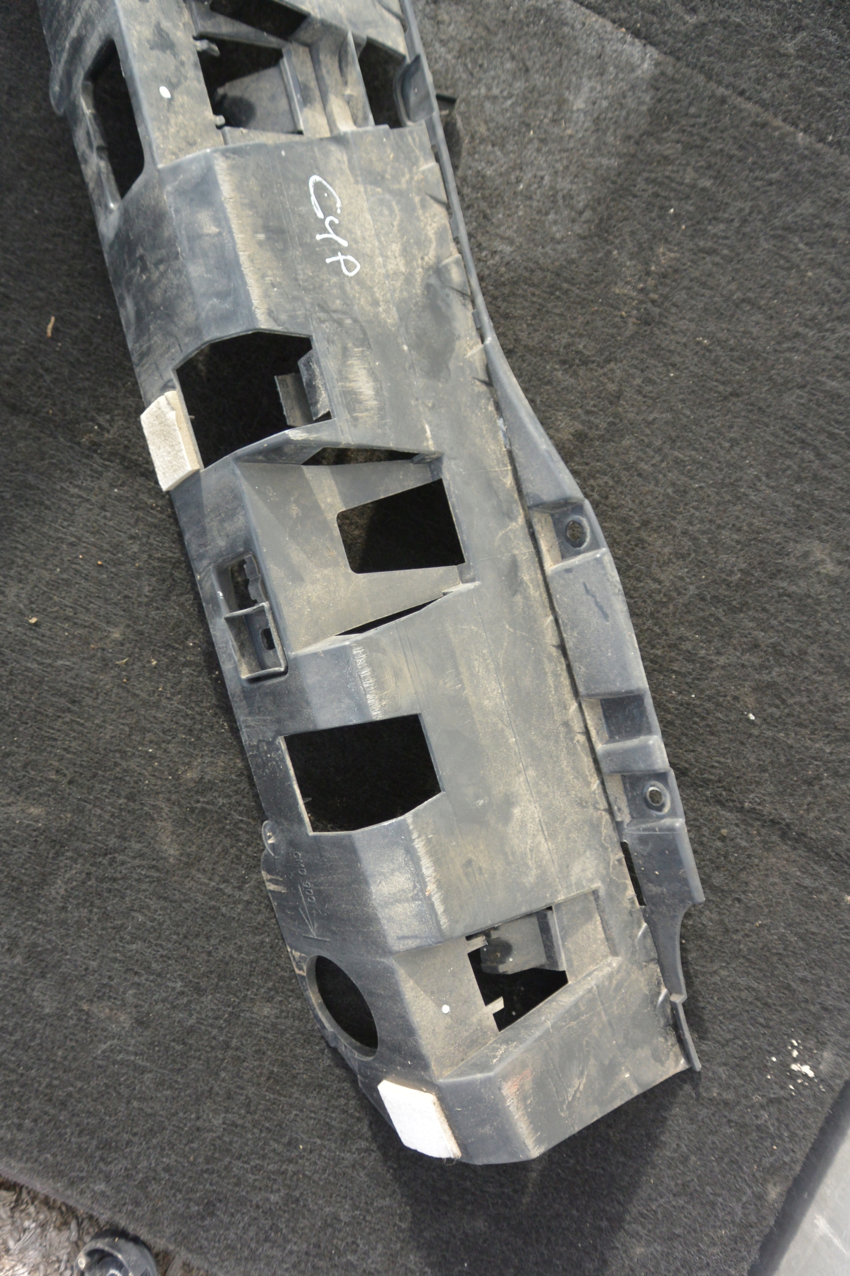 bumper bracket central rear part rear CITROEN C4 PICASSO II 9676126080