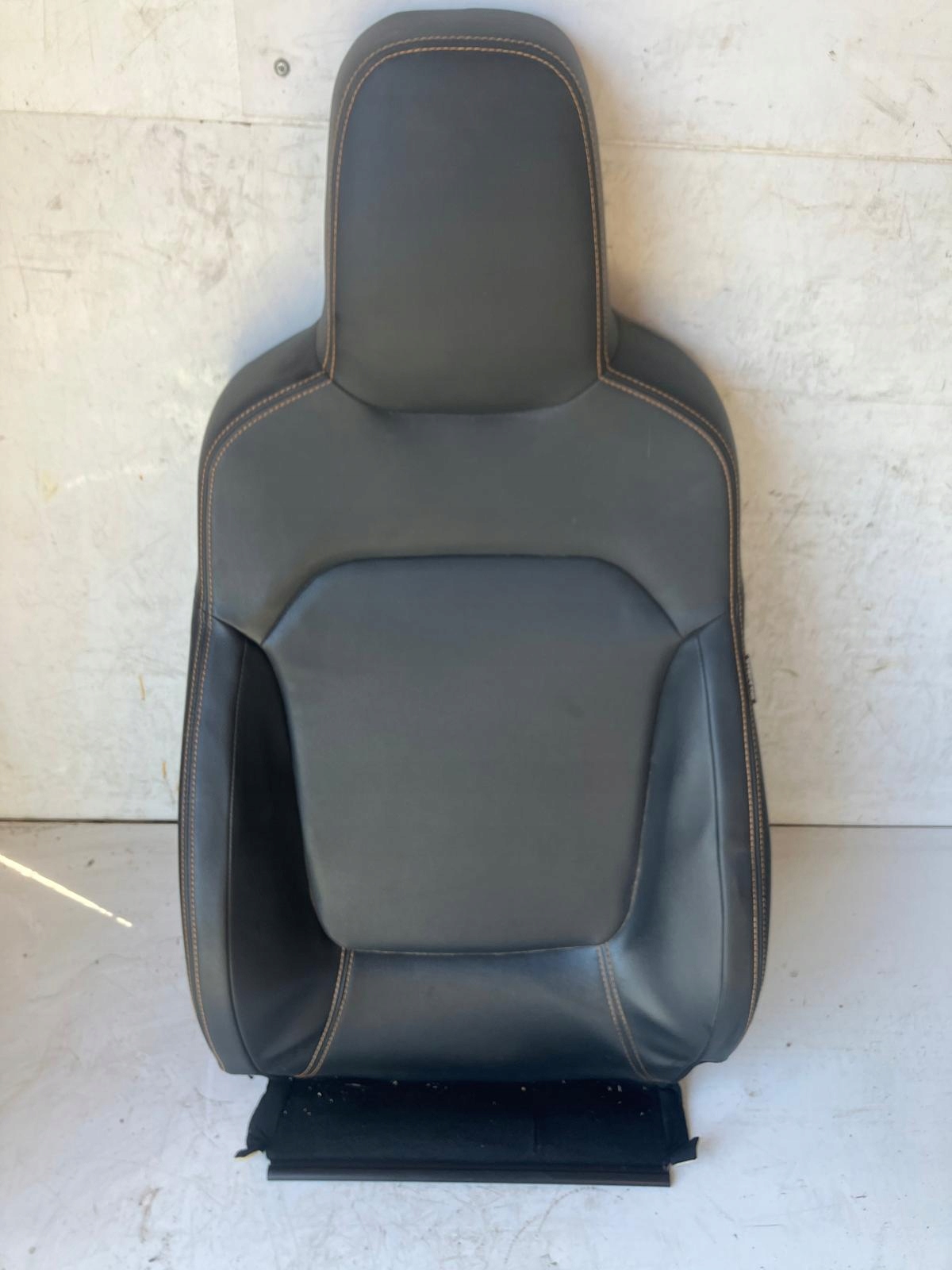 OPARCIE seat driver´s left front DACIA SPRING leather