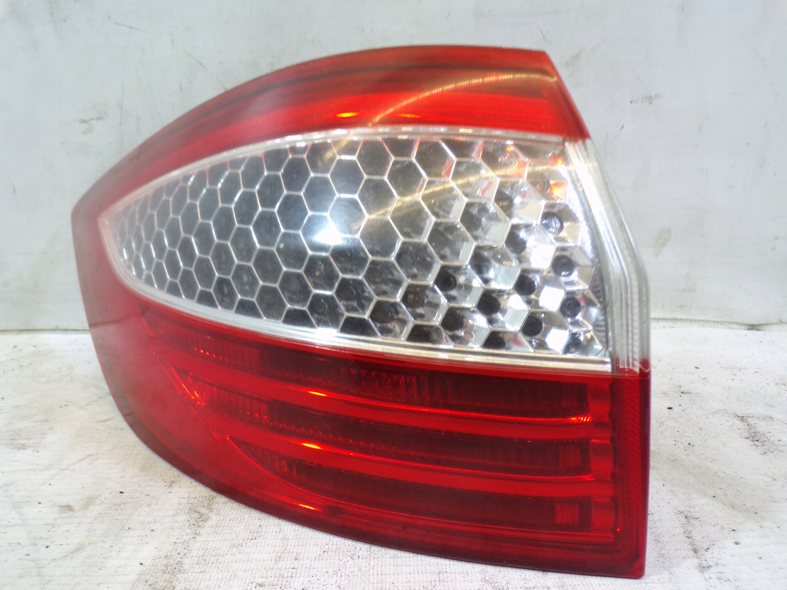 light rear rear part left FORD MONDEO 4 IV KOMBI