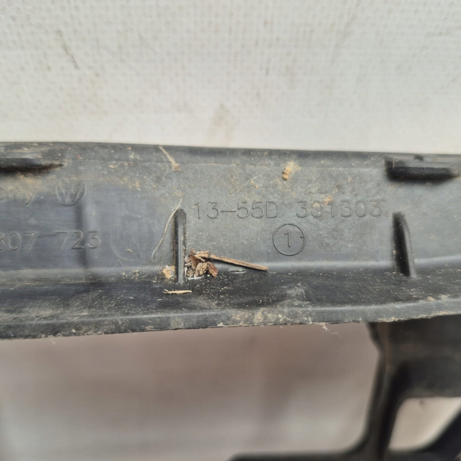 VW GOLF 6 VI left bumper bracket front front