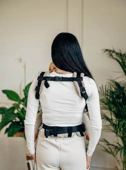 Nosidło ergonomiczne LennyUpgrade Almond Kolor Odcienie brązu i beżu