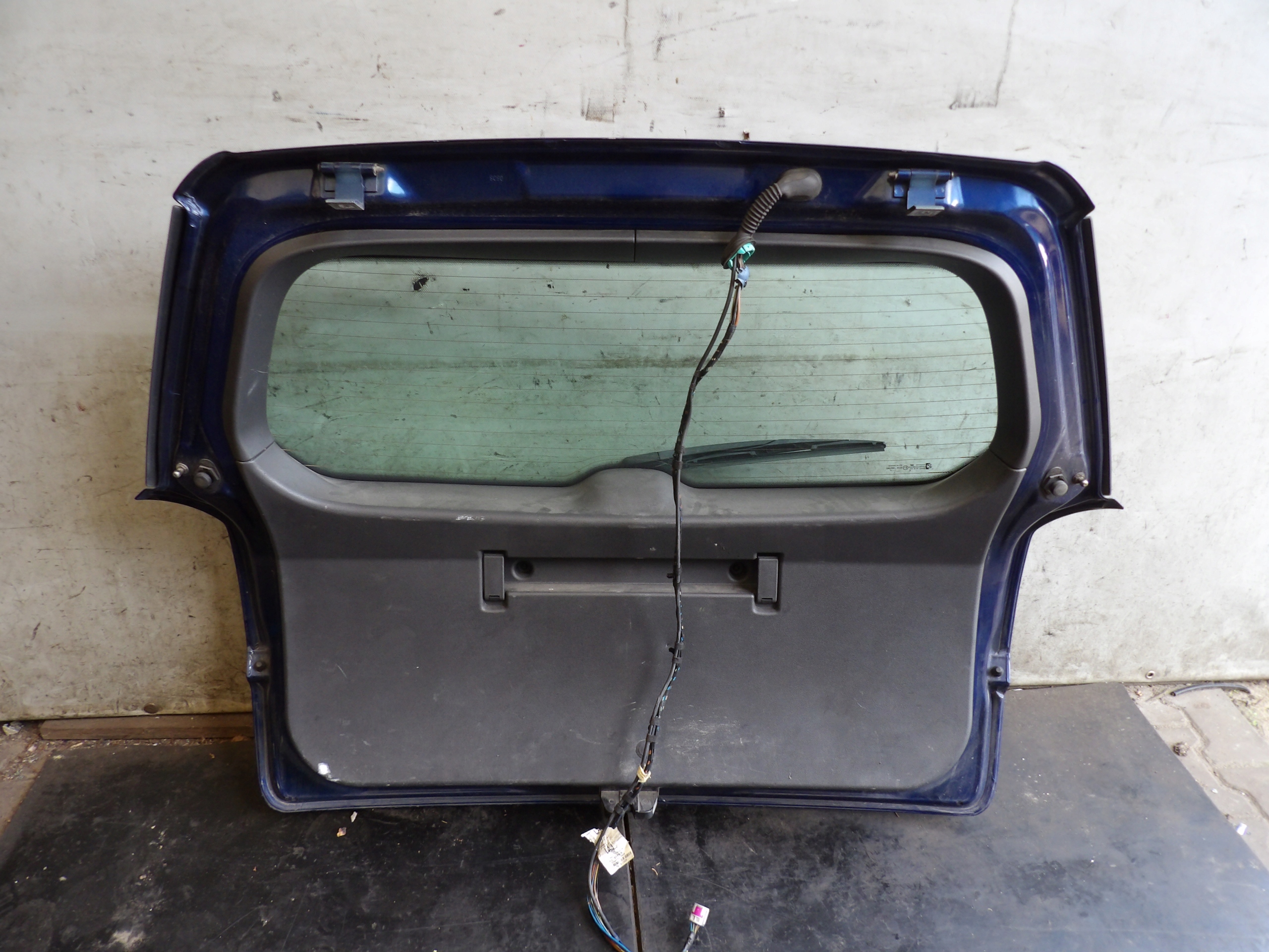 Opel Astra H boot doors kombi lak. Z21B