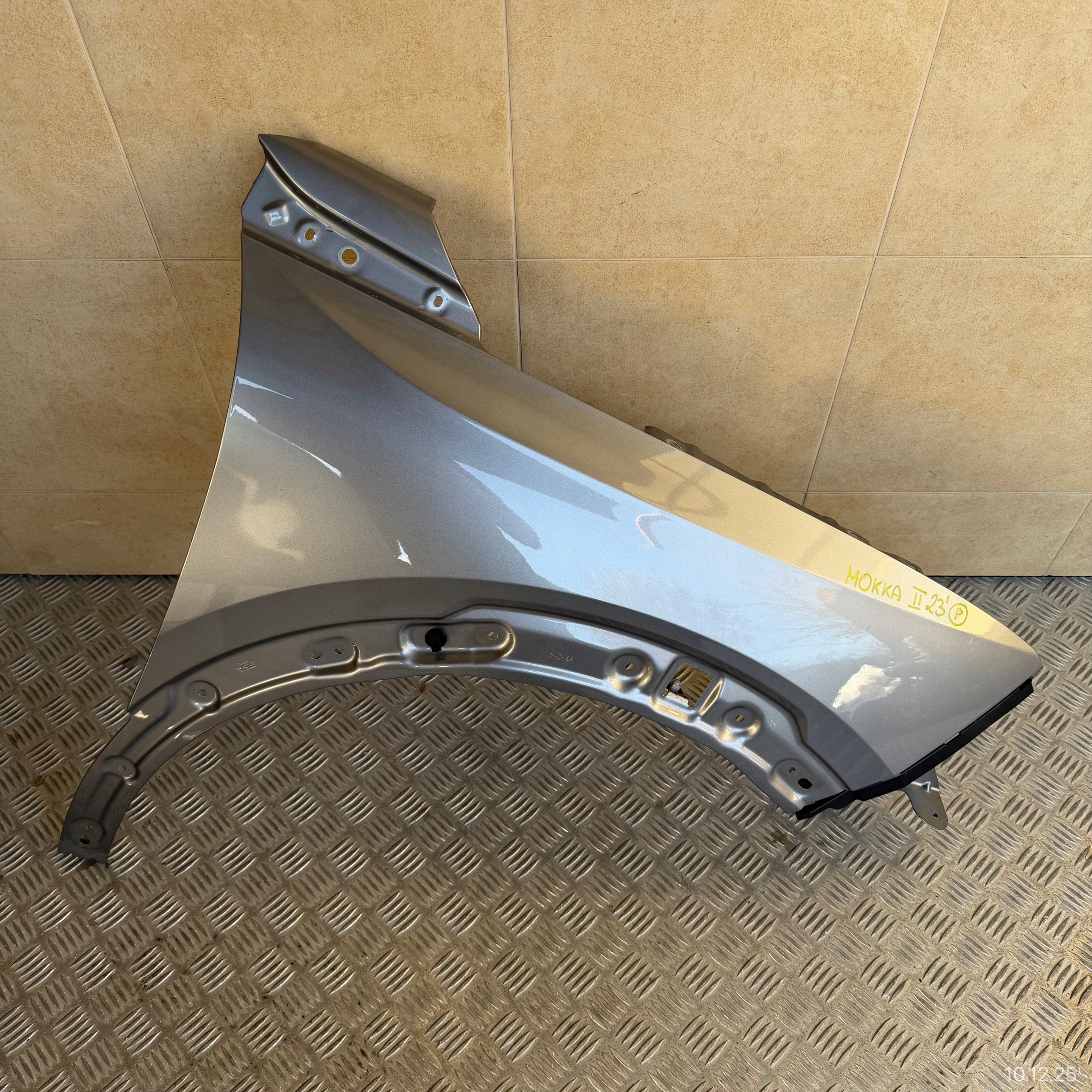 fender front right OPEL MOKKA B II 2023 ROK