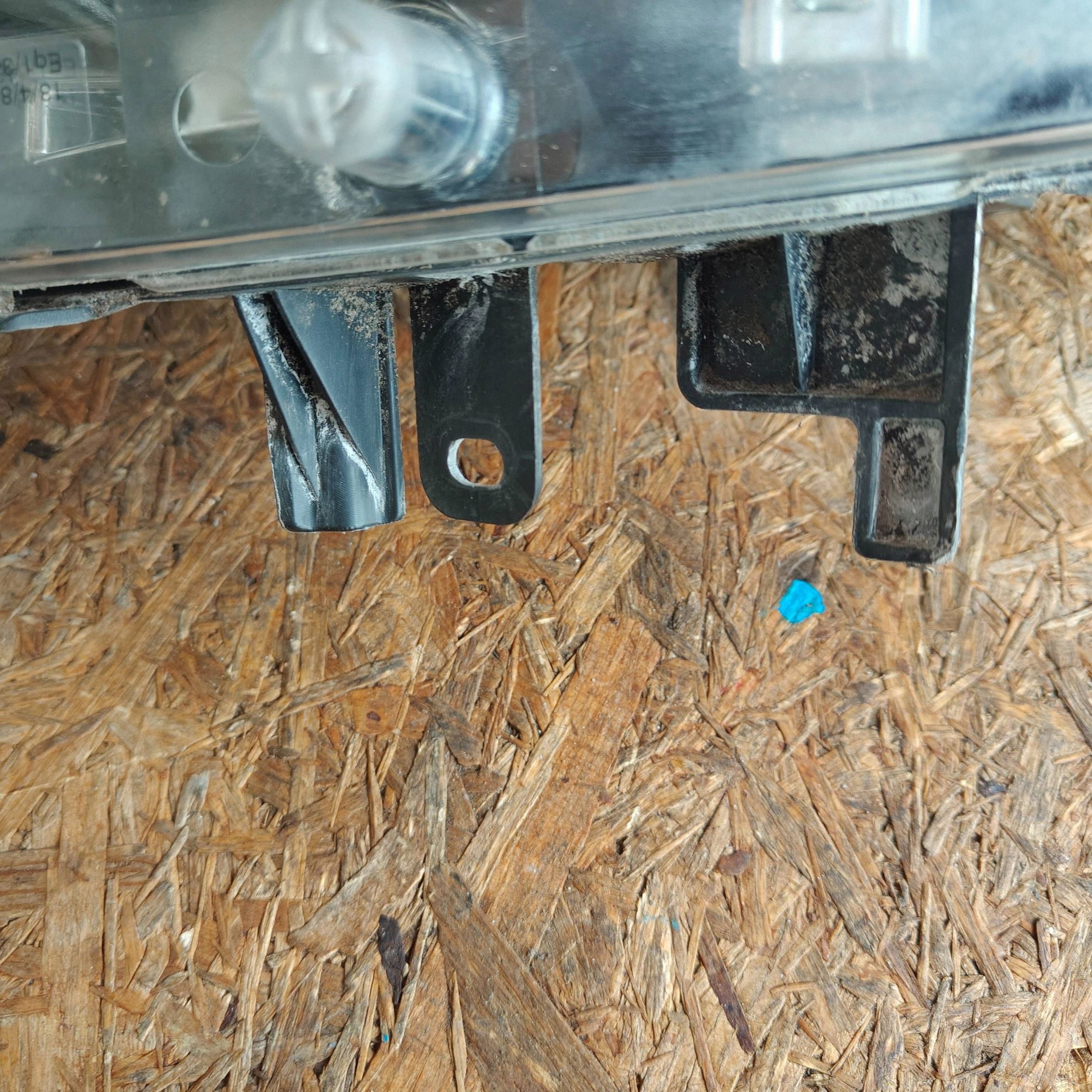 Renault Laguna III light front left 260600033R