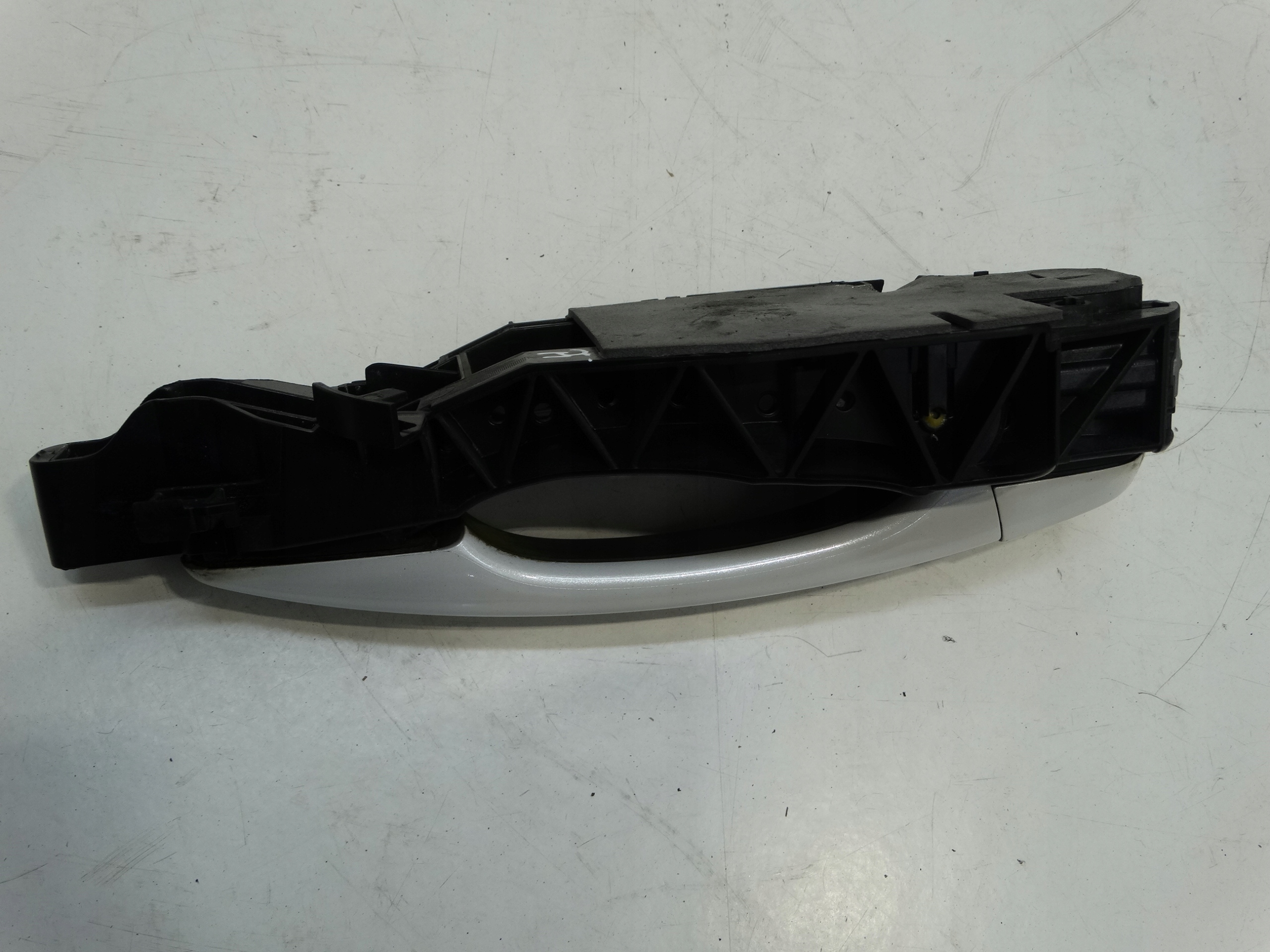handle exterior right rear part PEUGEOT 3008 II GE0016532