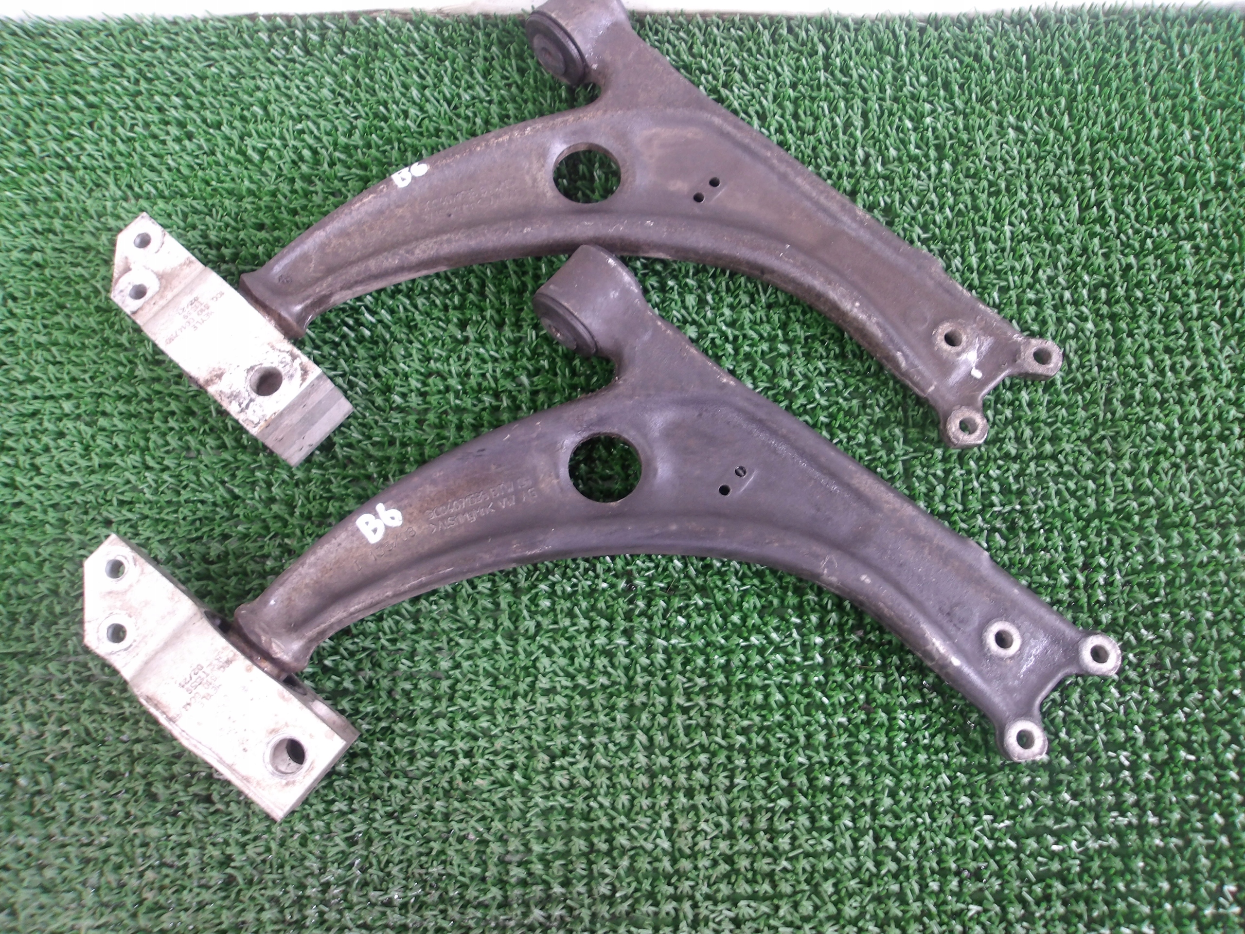 VW PASSAT B6 05-10 arm front left front 3C0407153B OE