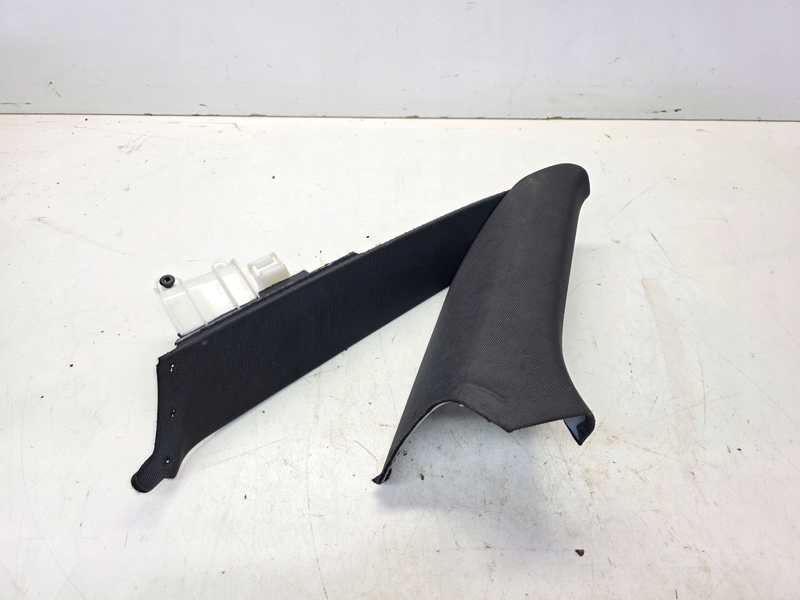 cover side SLUPKA C left S LINE AUDI A4 B9 8W5867287A