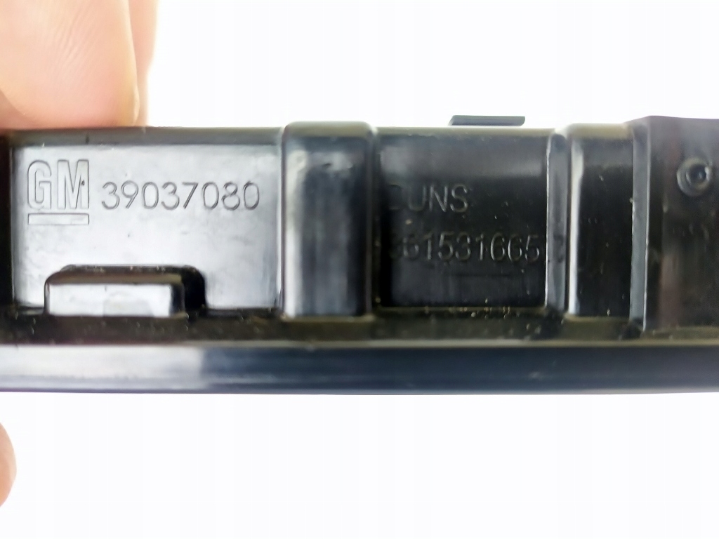 light light STOP OPEL ASTRA V K 39037080