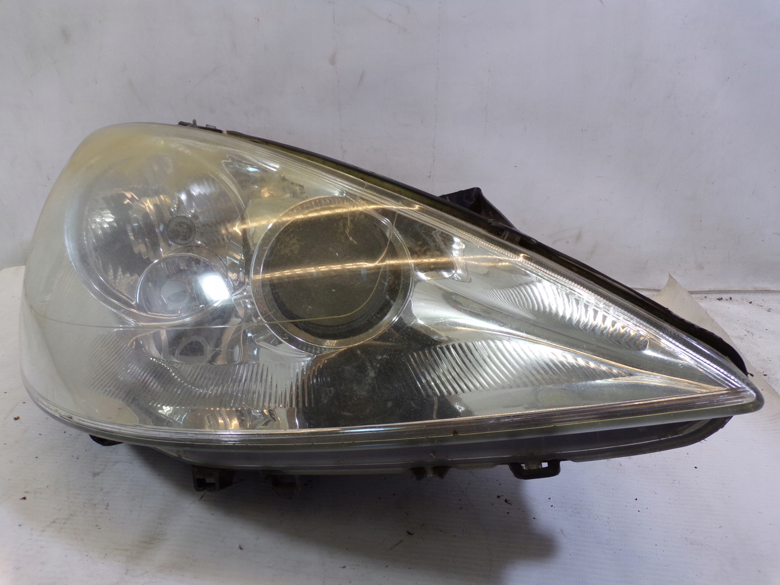 light front front right PEUGEOT 807 XENON