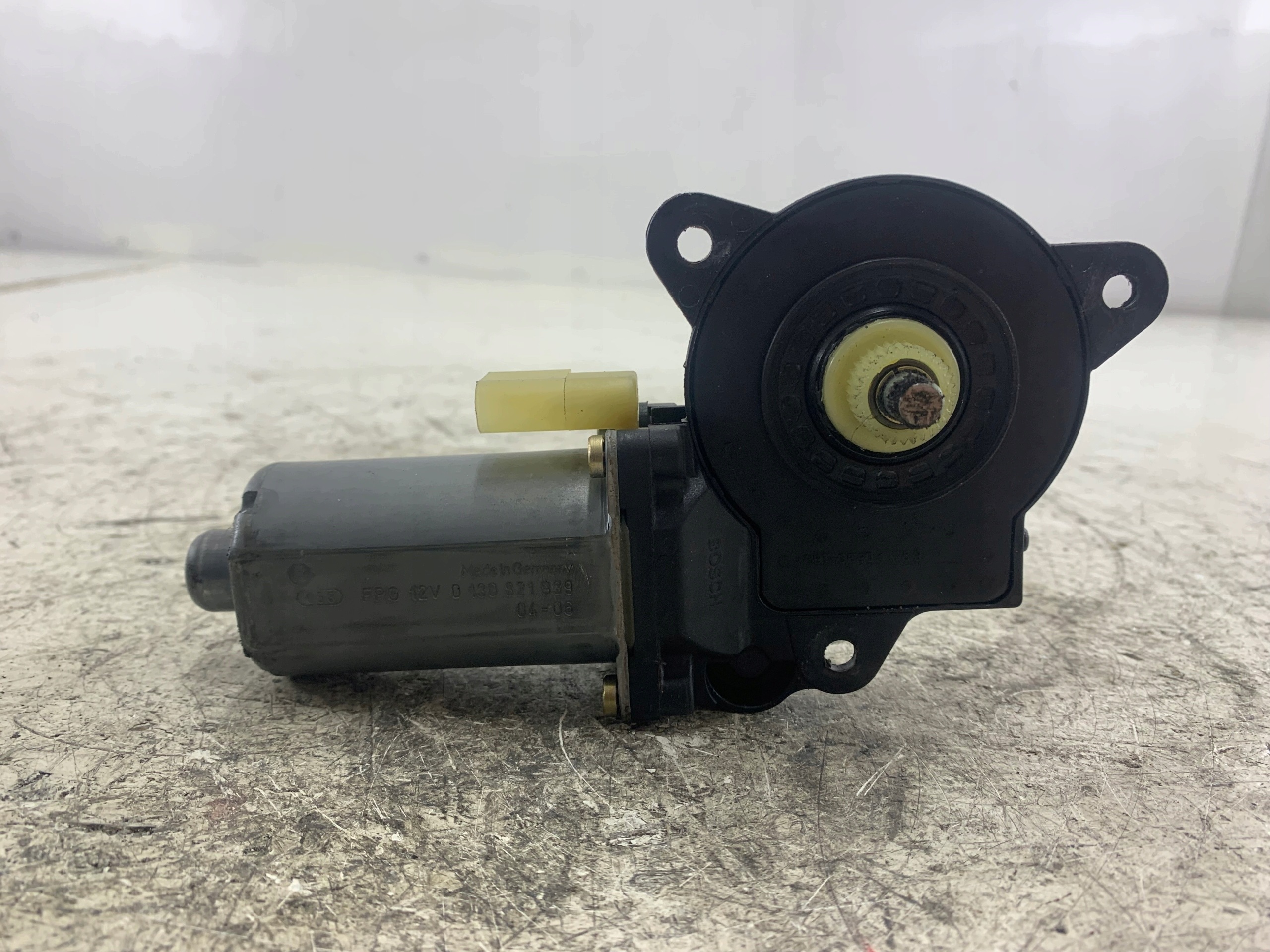 FORD FUSION FIESTA MK6 mini motor windows right front 0130821939