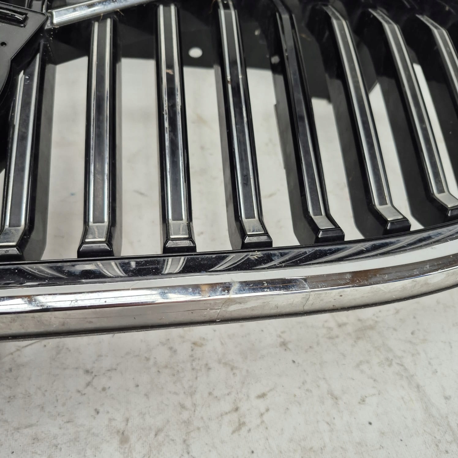 VOLVO XC60 II 2 LIFT 21-> Grill Grill