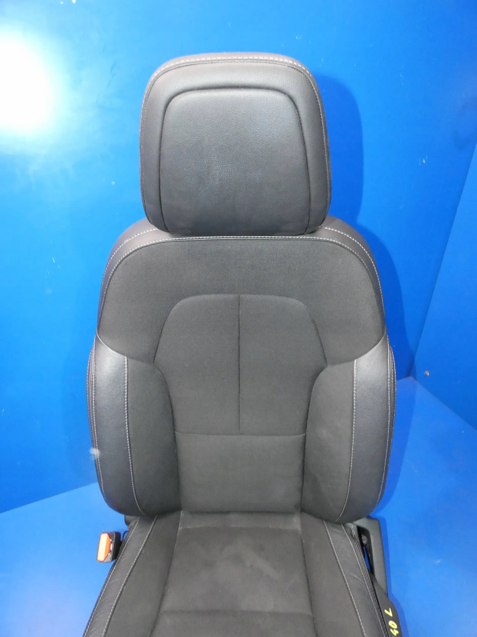 VOLVO XC40 seat driver´s left front front
