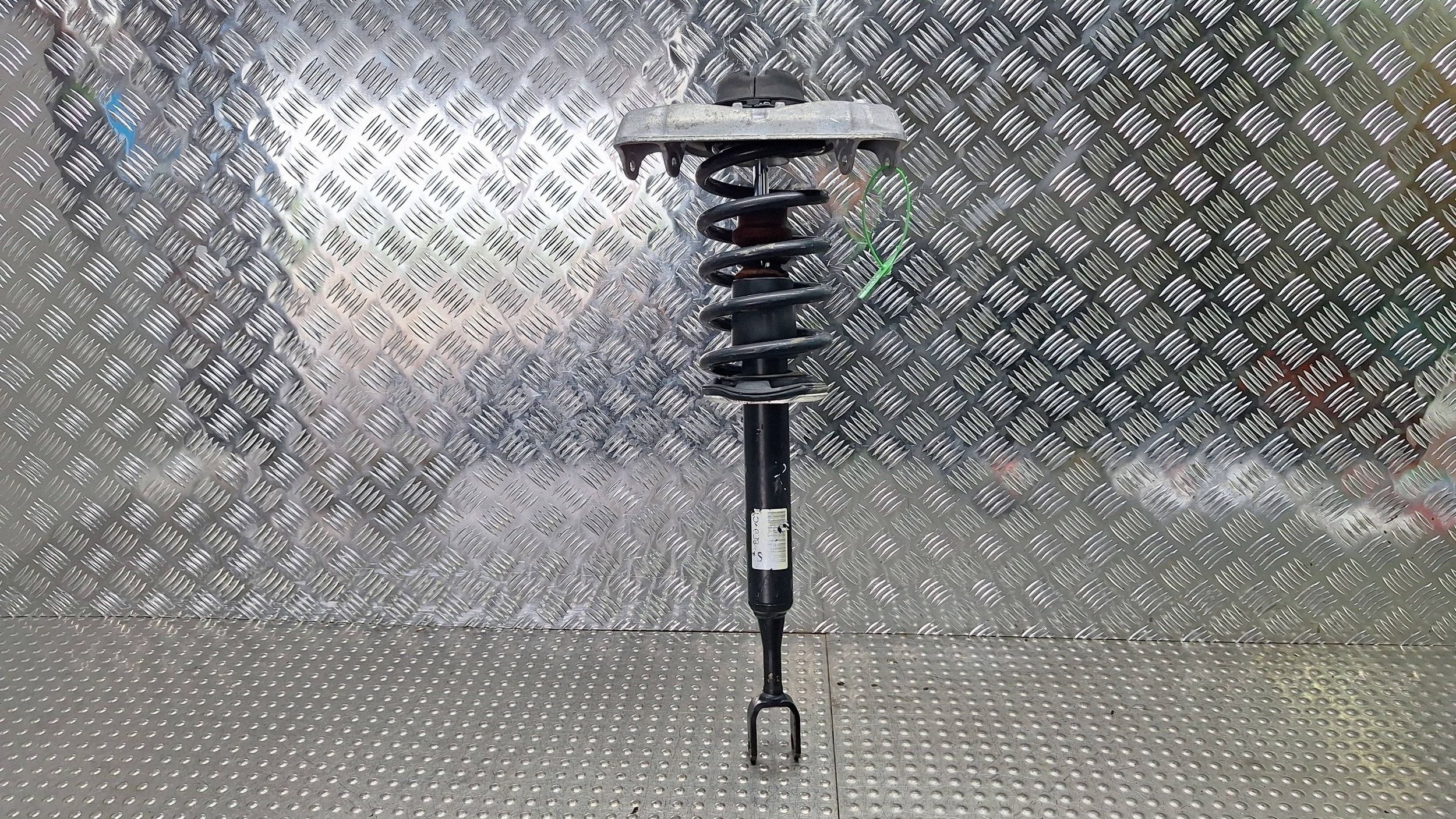 shock absorber right front 8E0413031CT AUDI A4 B7