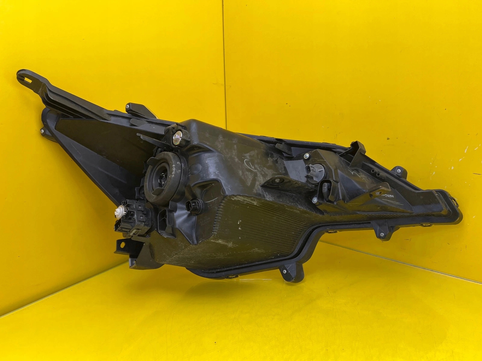 light left front Mitsubishi Space Star II Lift 19