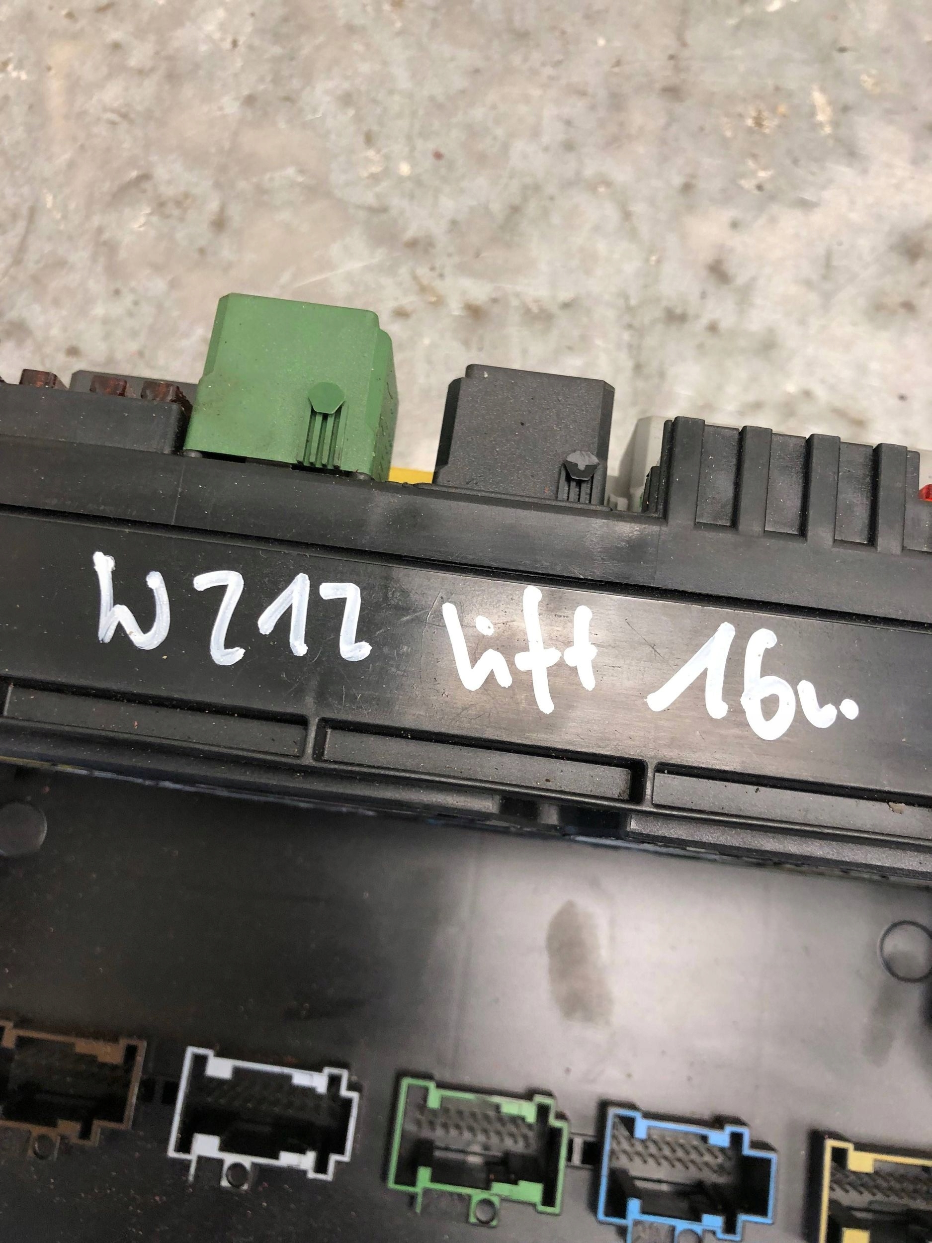 module control unit SAM MERCEDES W212 KOMBI LIFT A2129002827