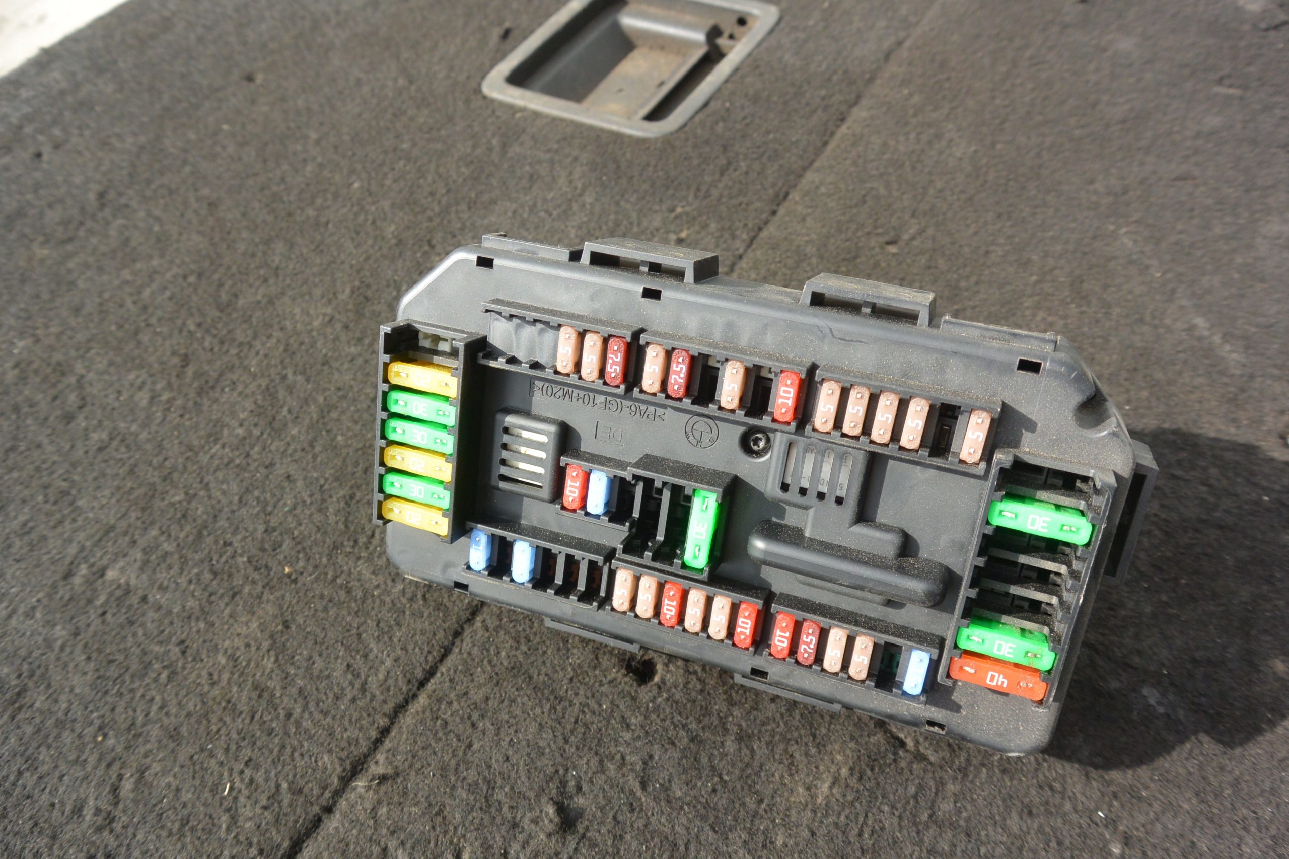 MODULE BCI MODULE FUSIBLES BMW 3-SERIA F30 330E HYBRYDA