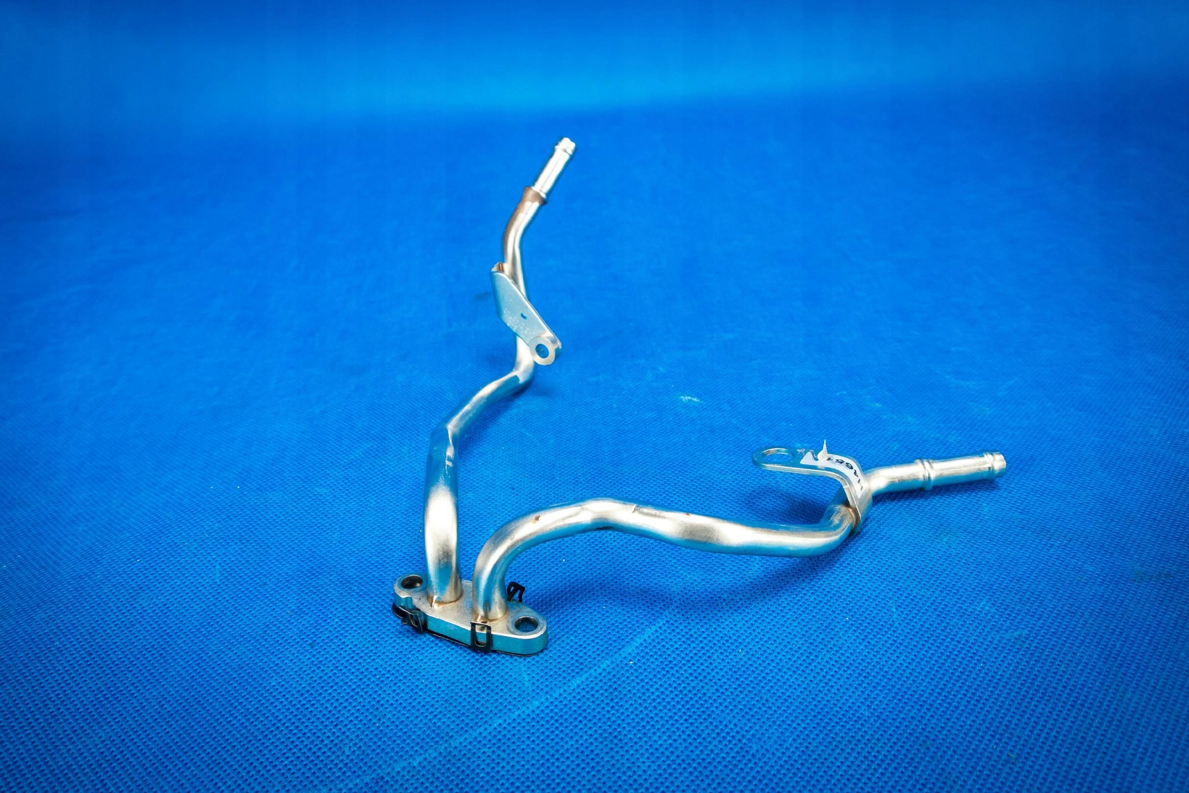 pipe wodna Audi A3 8V Lift Arteon 04E121497AA