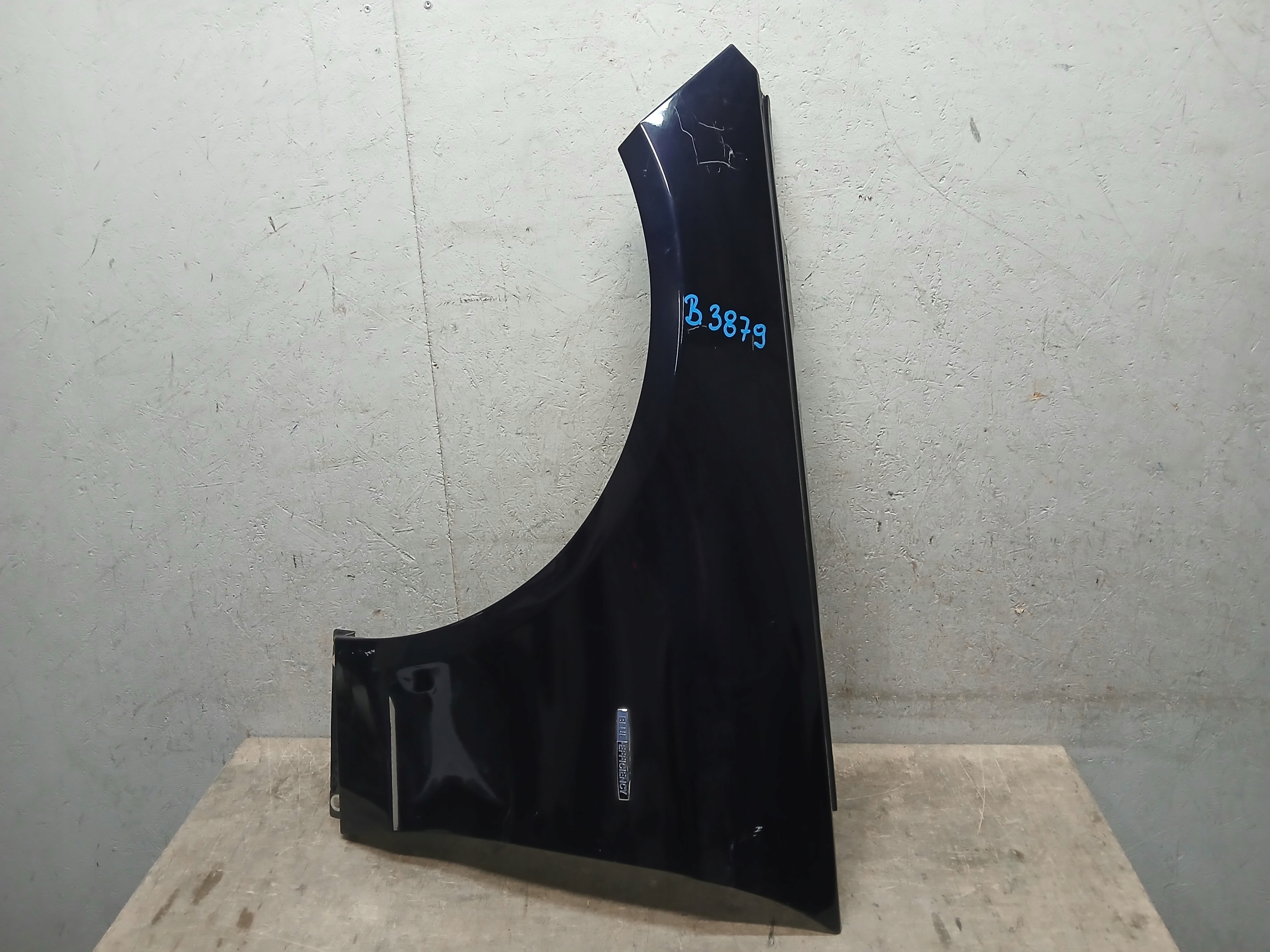 fender front left MERCEDES E KLASA W212 A212