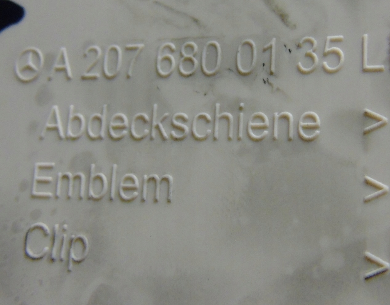 nice moulding cap threshold left MERCEDES W207 1