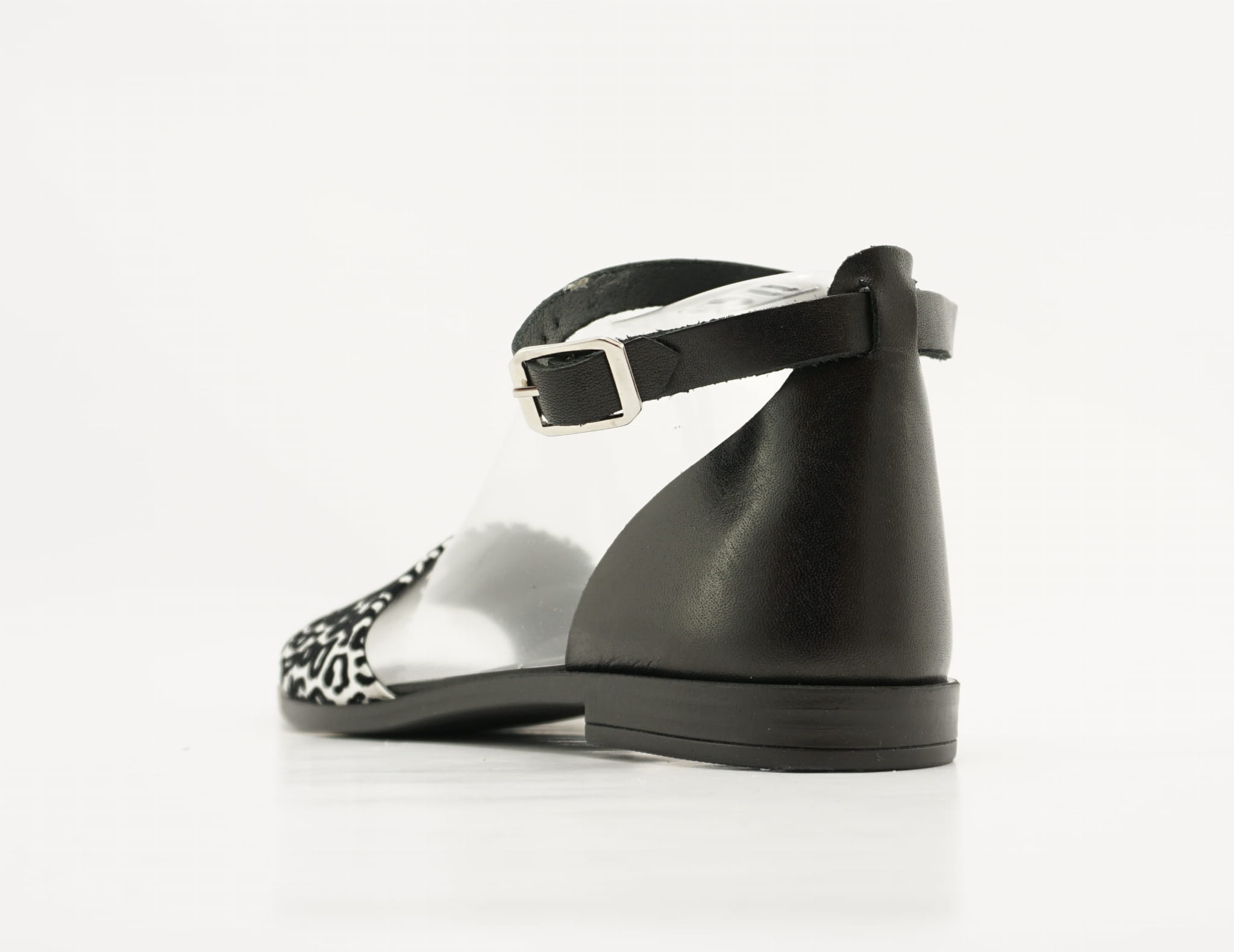 Sandały Nessi 21065 czarny biały Rozmiar 36 Materiał wkładki skóra naturalna