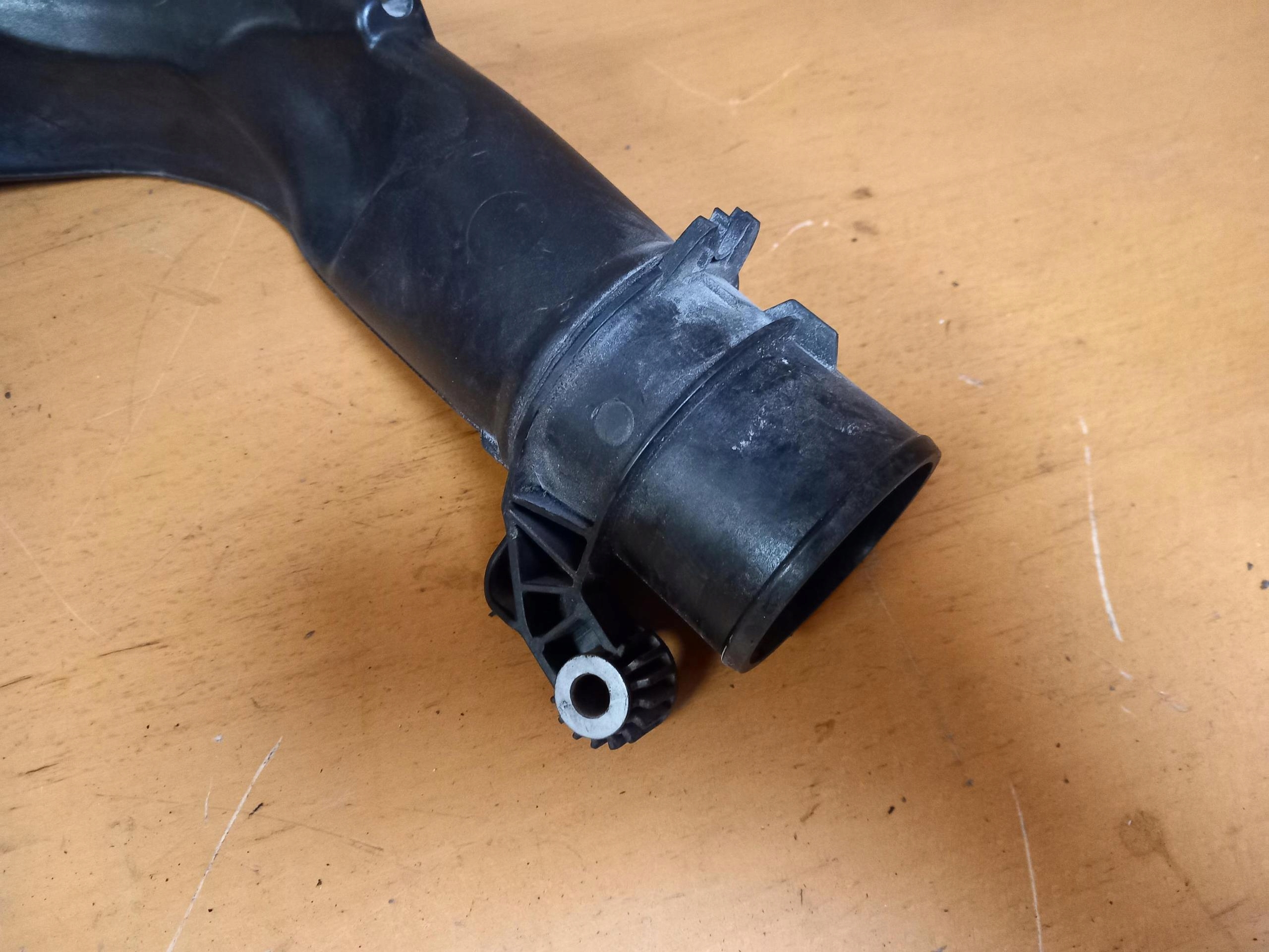 pipe wiring air RENAULT TWINGO II 1.5 DCI 8200645723