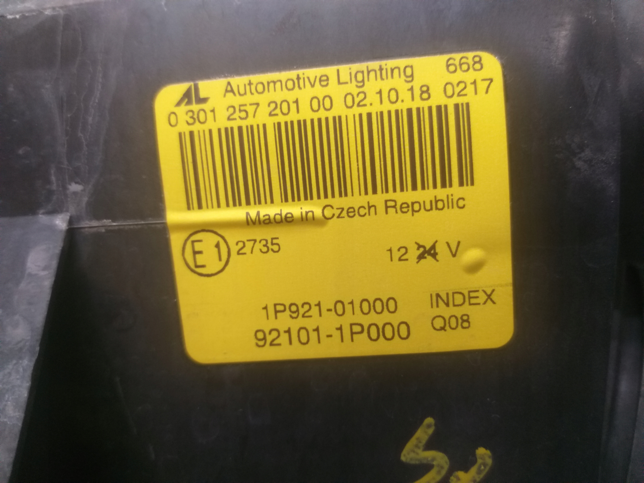 light front left KIA VENGA 92101-1P000