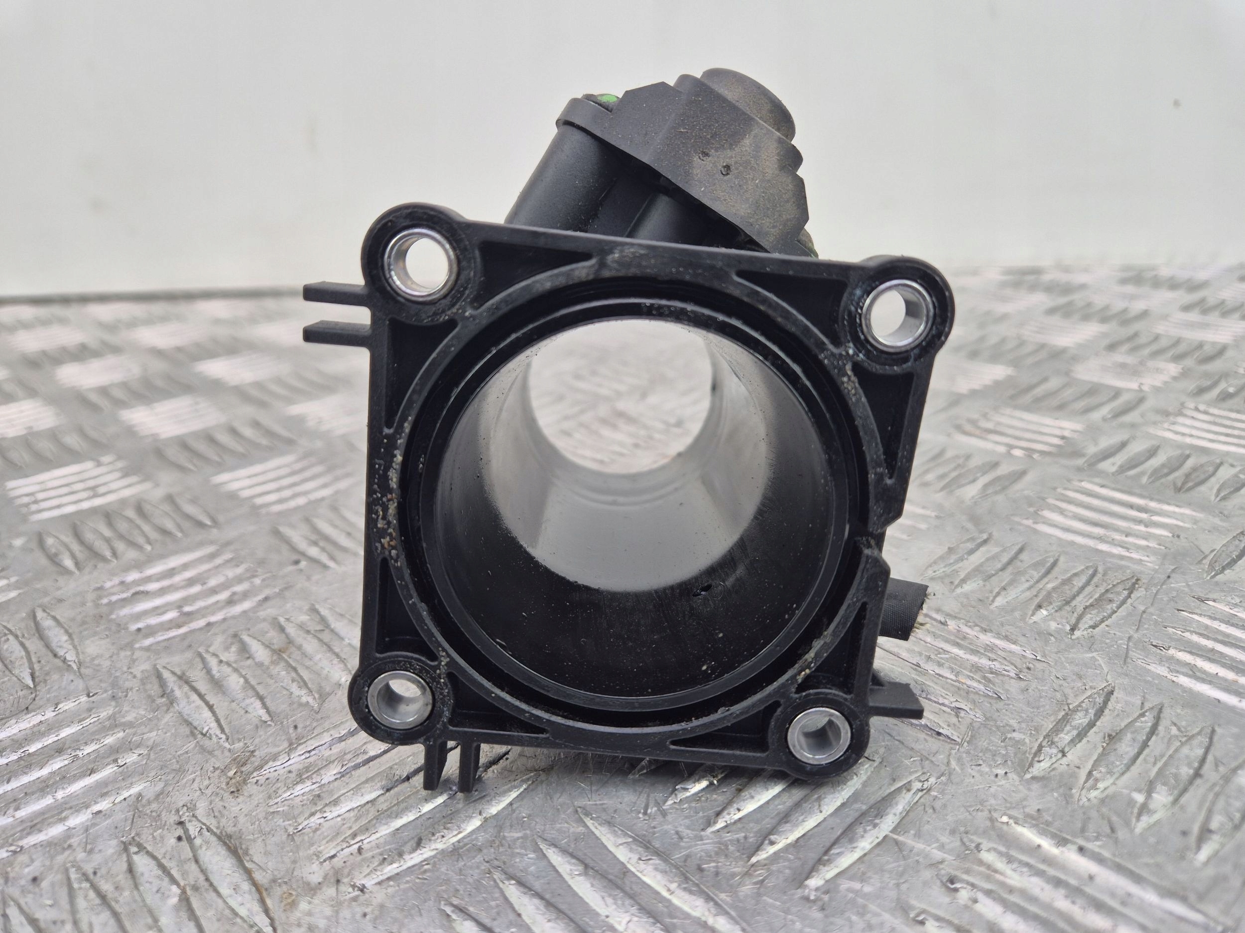 pipe PRZEPUSTNICY MERCEDES E200 CGI W212 A271090144 M271.820