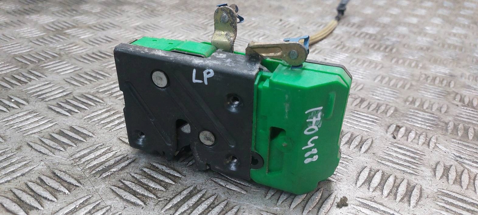 lock door left front VOLVO S60 and 7PIN EUROPA