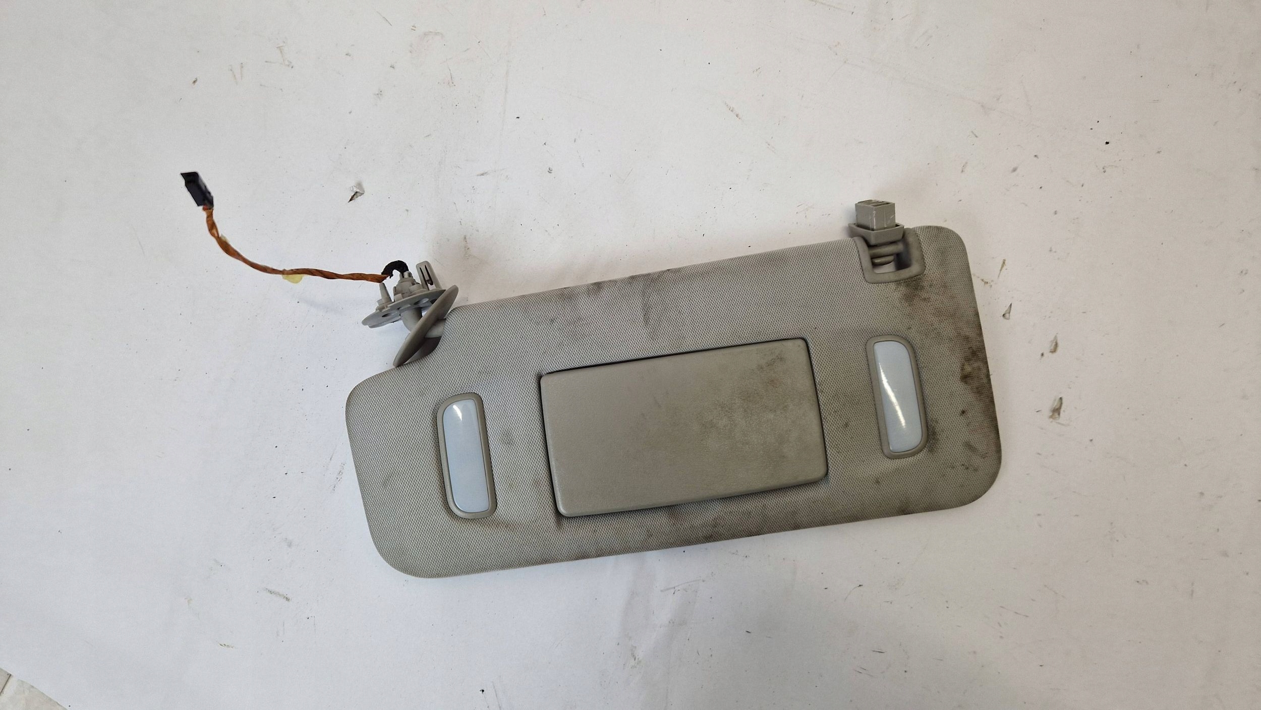 солнцезащитный козырек левый SAAB 94X