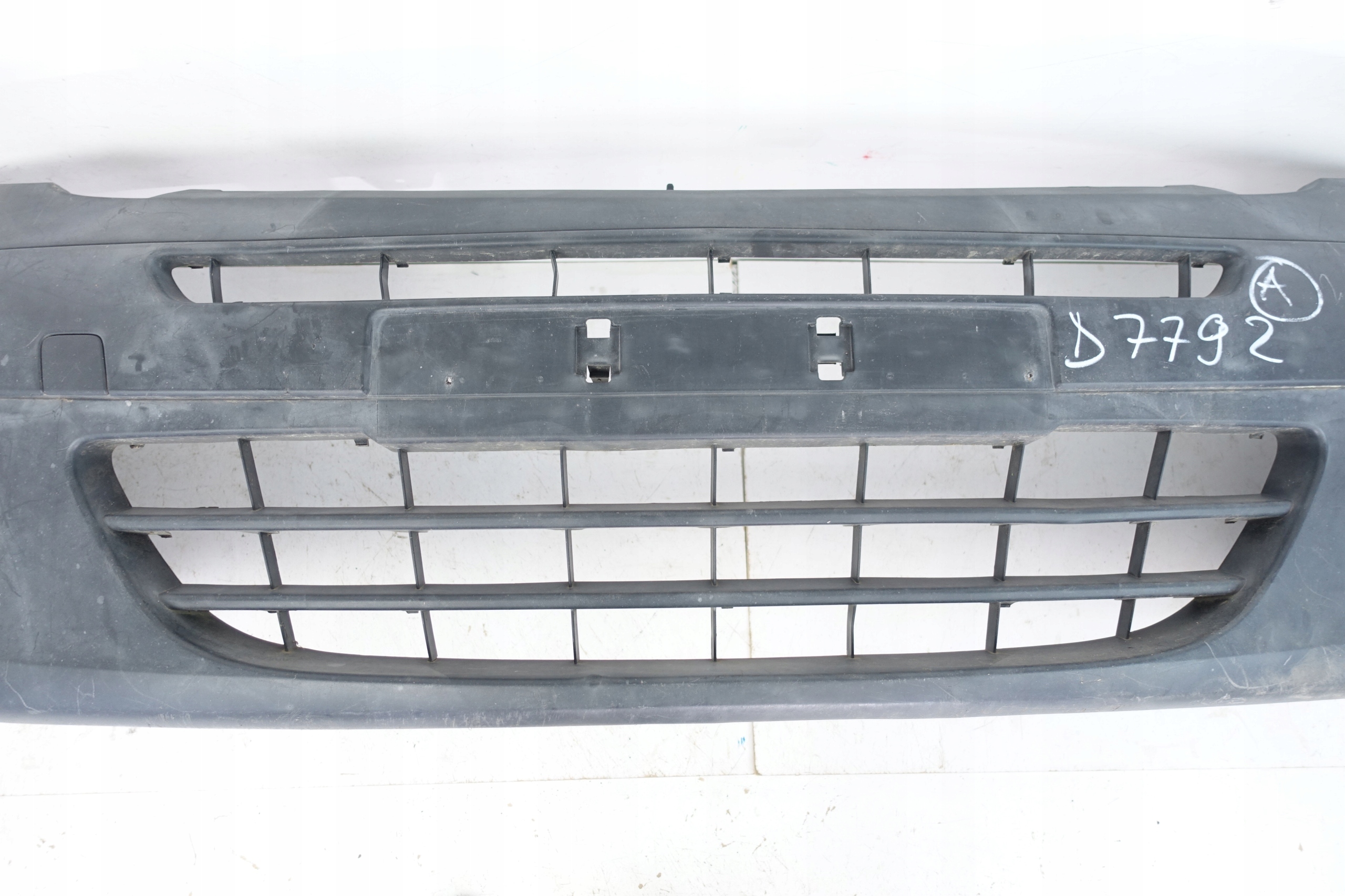 RENAULT KANGOO II 2 2008- bumper front front 8200436678