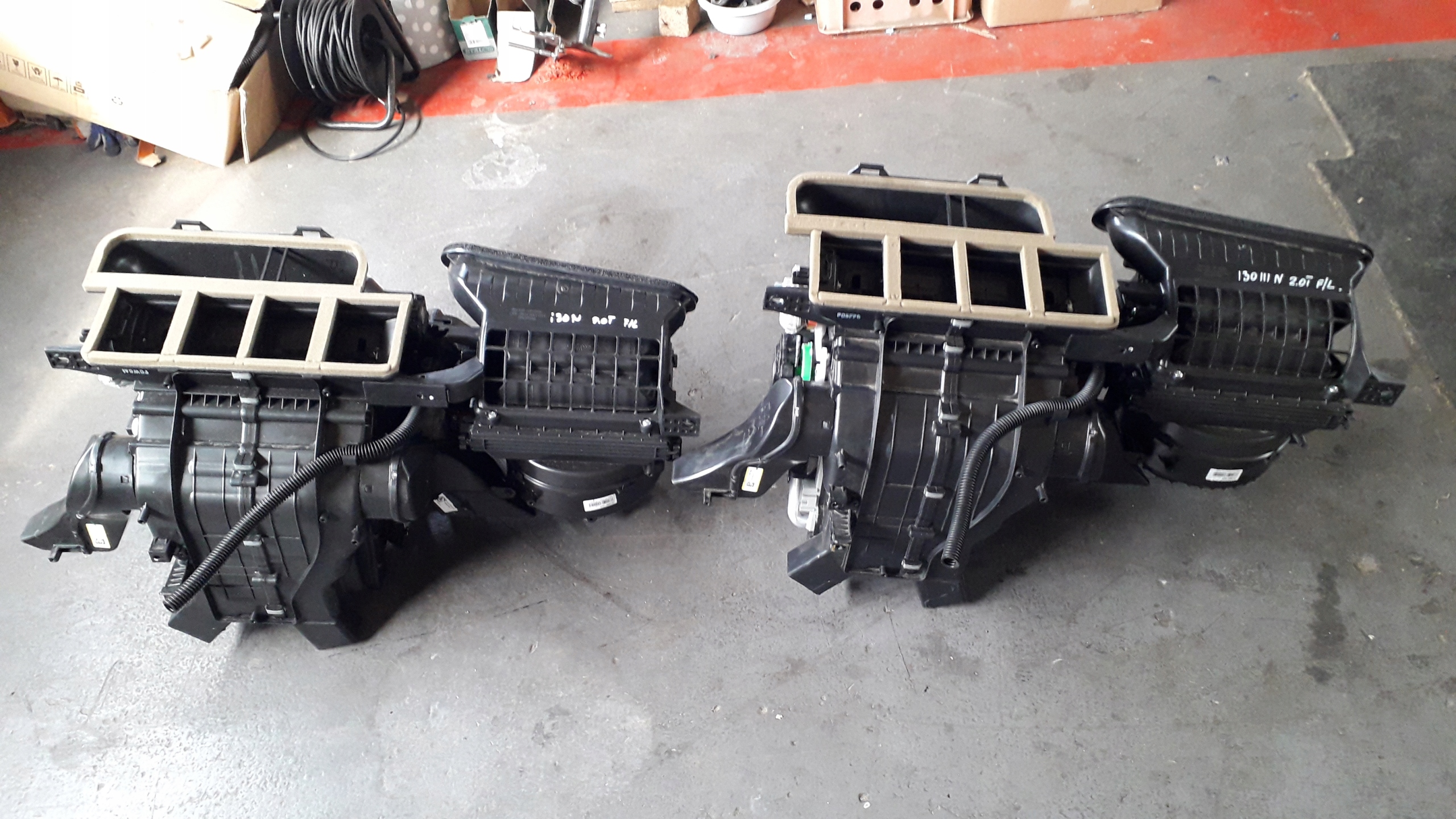 Hyundai elantra iv радиатор отопителя. Корпус печки hyundai i40. Радиатор отопителя hyundai i30. Радиатор печки hyundai i20 1. Мотор печки отопителя hyundai i10.