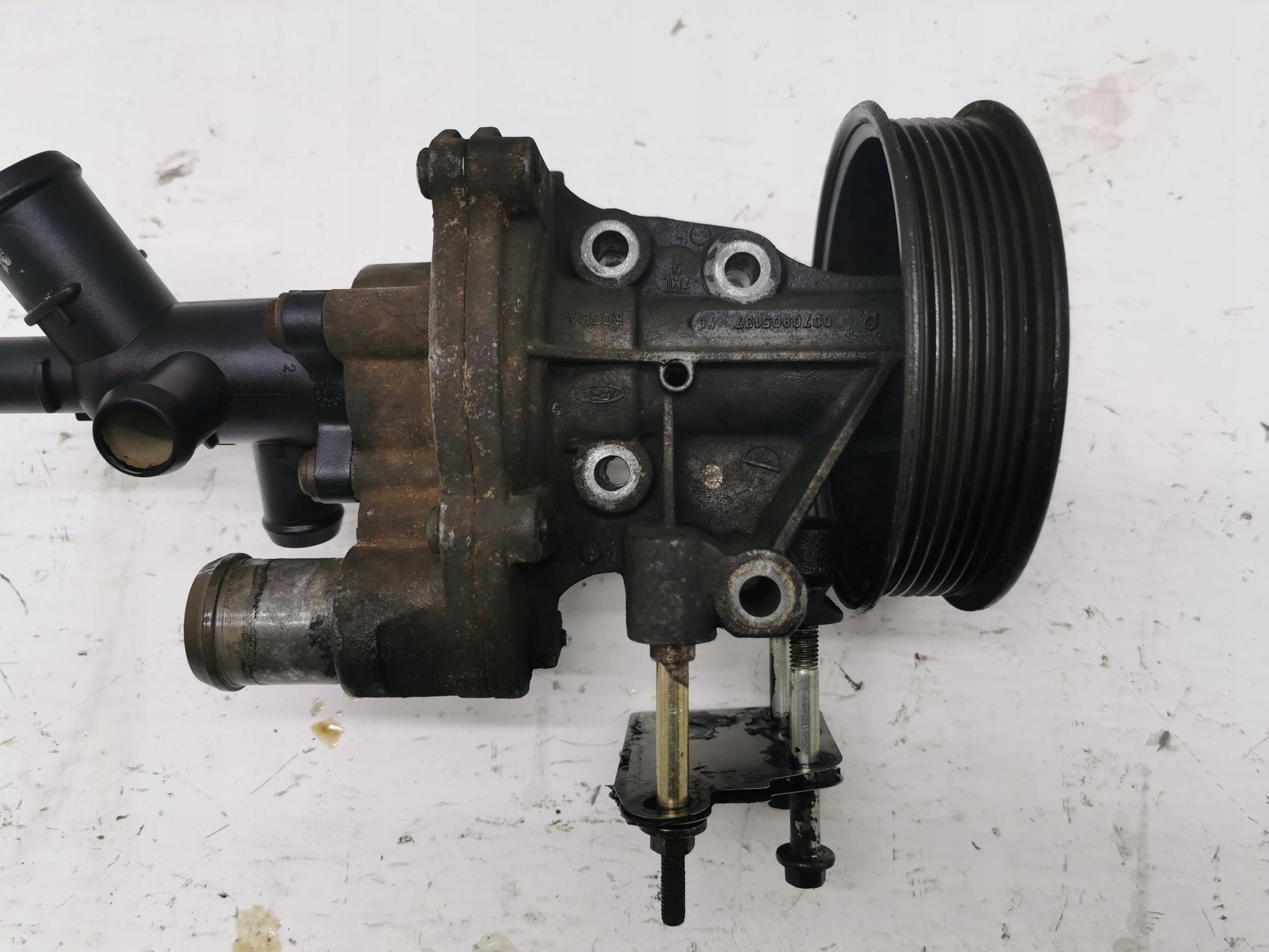 Wasserpumpe der Lenkung FORD TRANSIT MK6 2.4 TDDI